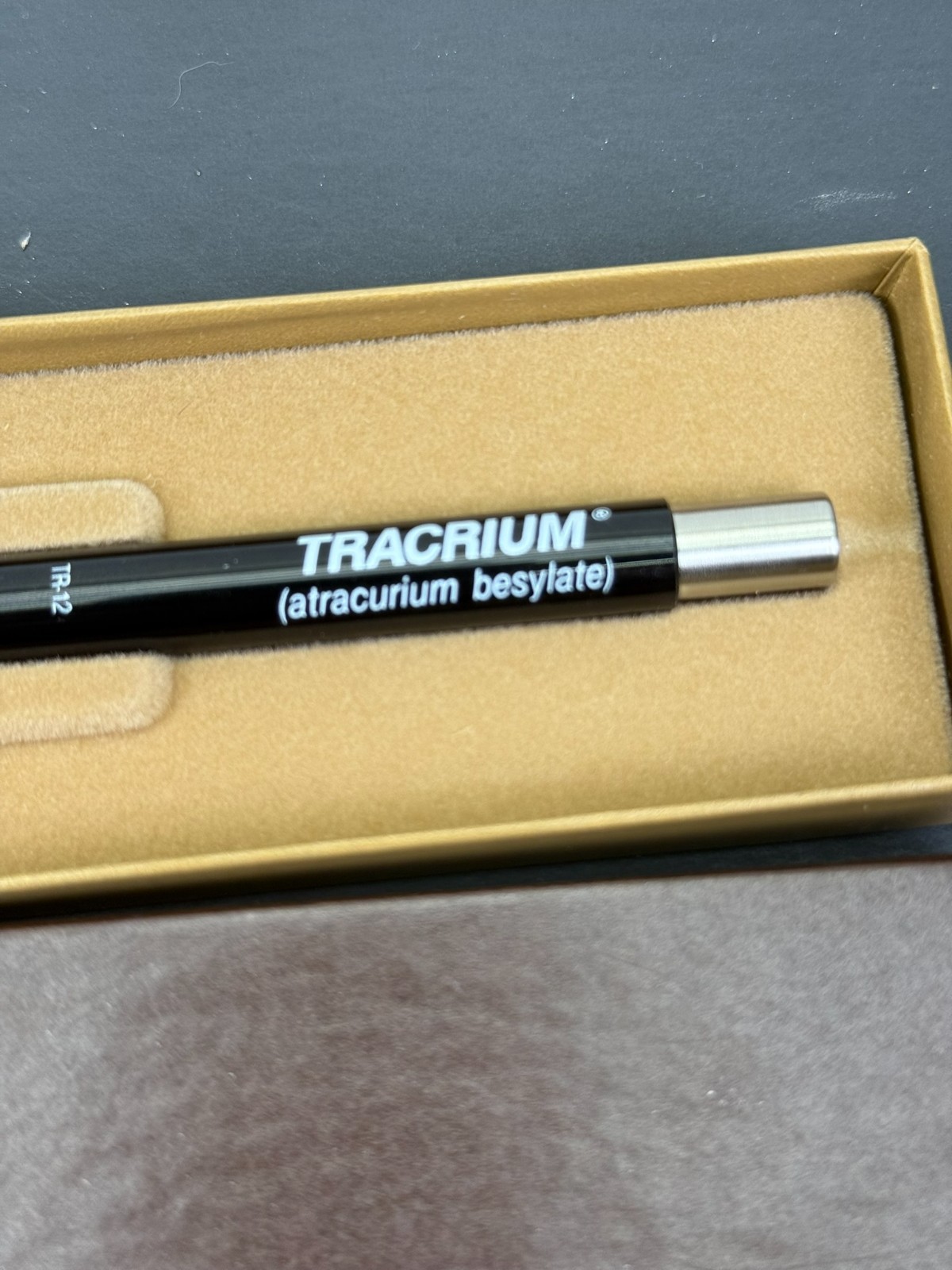 Tracrium Drug Rep Pharmaceutical Advertising Pen Parker w/ Case TR-12