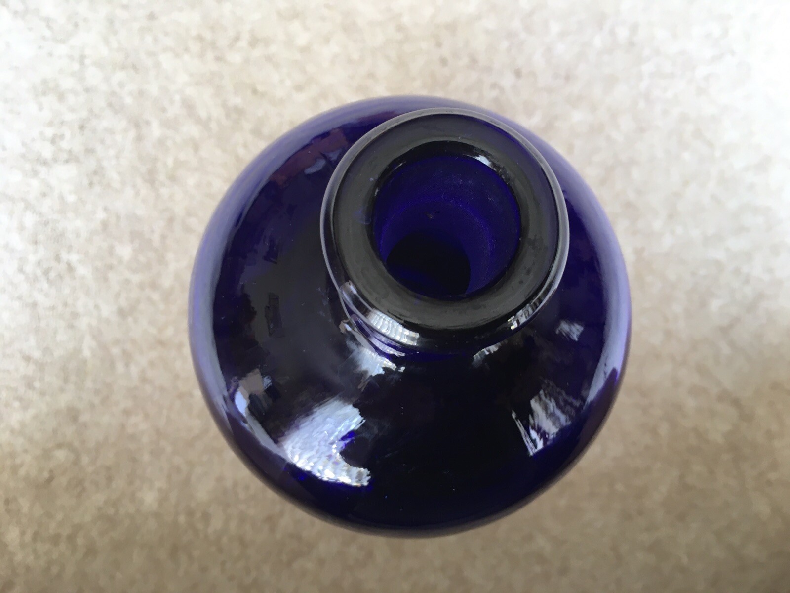 C1900-18 VINTAGE LARGE 90OZS? COBALT BLUE CHEMISTS BOTTLE