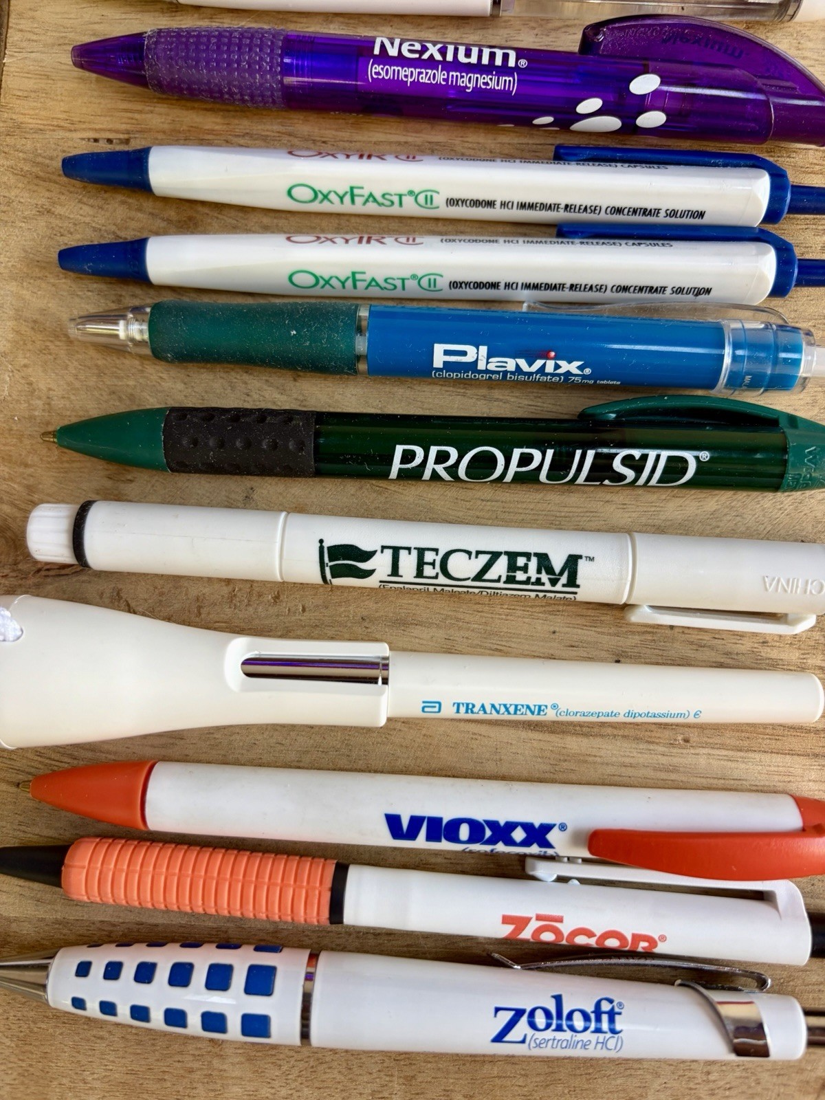 Lot Of 20 Vintage Pharmaceutical Drug Rep Pens