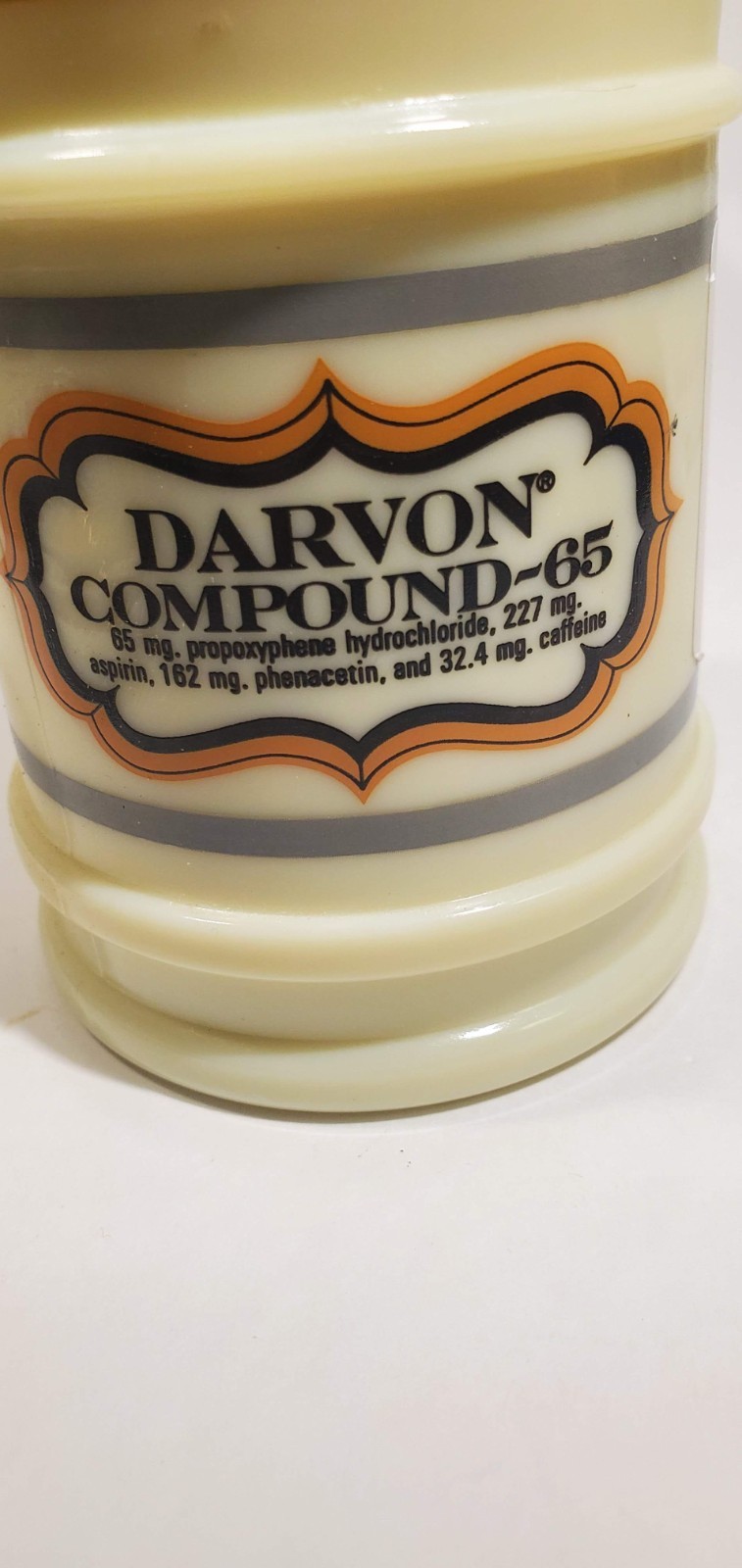 Pharmaceutical Darvon Compound -65 Pharmacy Jar Custard Glass Jar