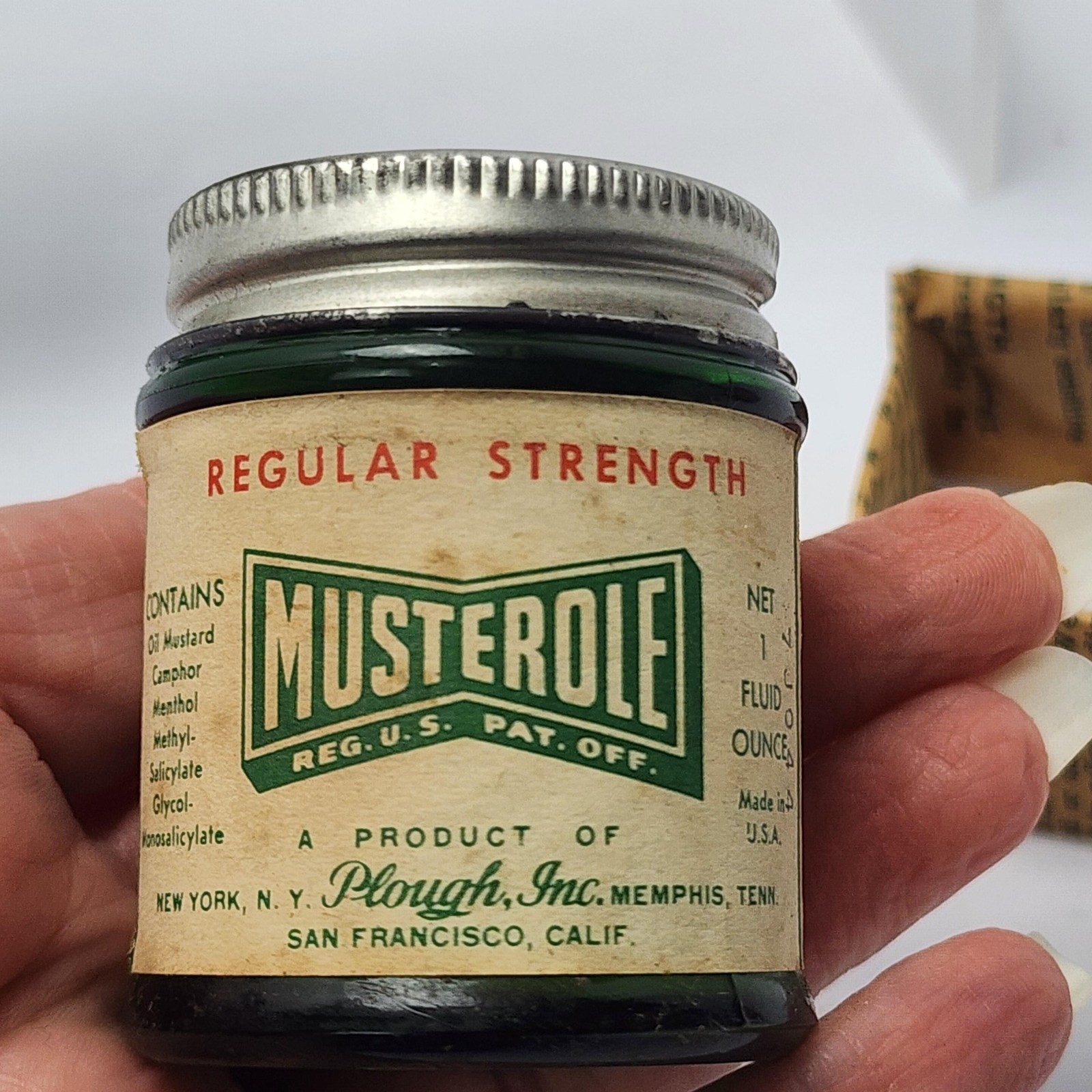 Vintage NOS Musterole Regular Strength 1 oz Glass Jar w/ Box Made in USA Leaflet