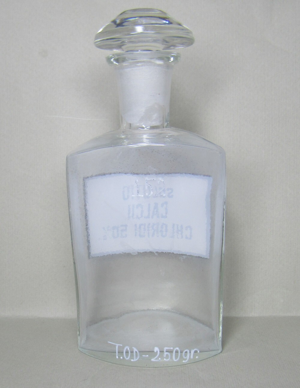 Vintage Medical Science Glass Bottle,Germany,SOLUTIO CALCII CHLORIDI 50%