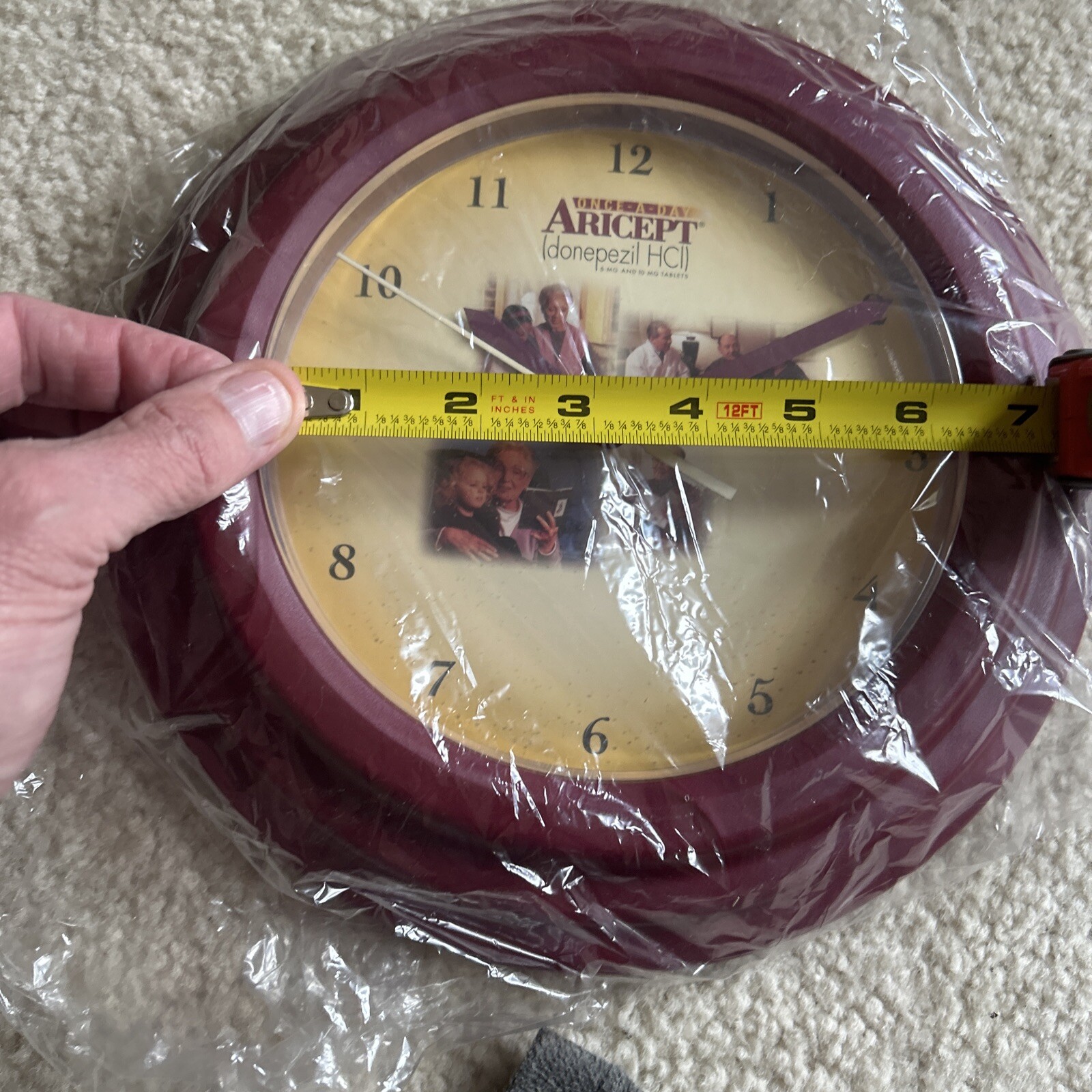 Vintage 2000’s Aricept Pharmaceutical Advertising Wall Clock Pfizer. Drug Rep