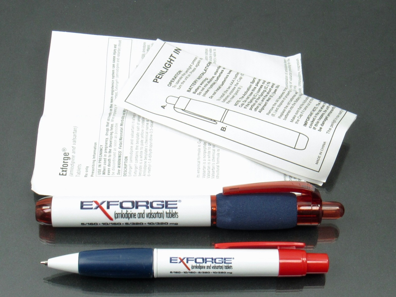 Exforge Lot PEN + Penlight Drug Rep Pharmaceutical Promo Medical Advertising