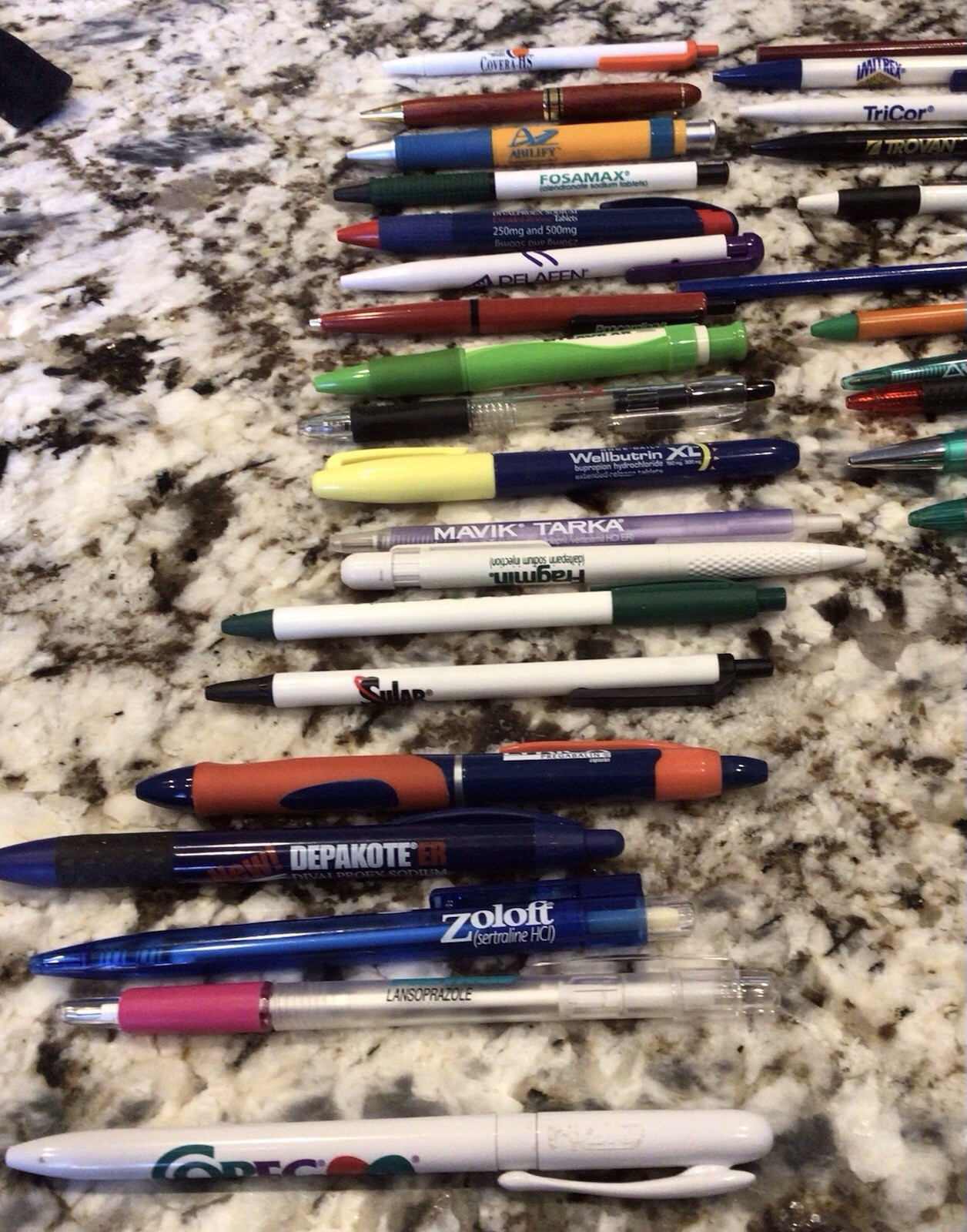 Pharmaceutical Drug Rep Lot Of 37 Pens & Pencils Untested