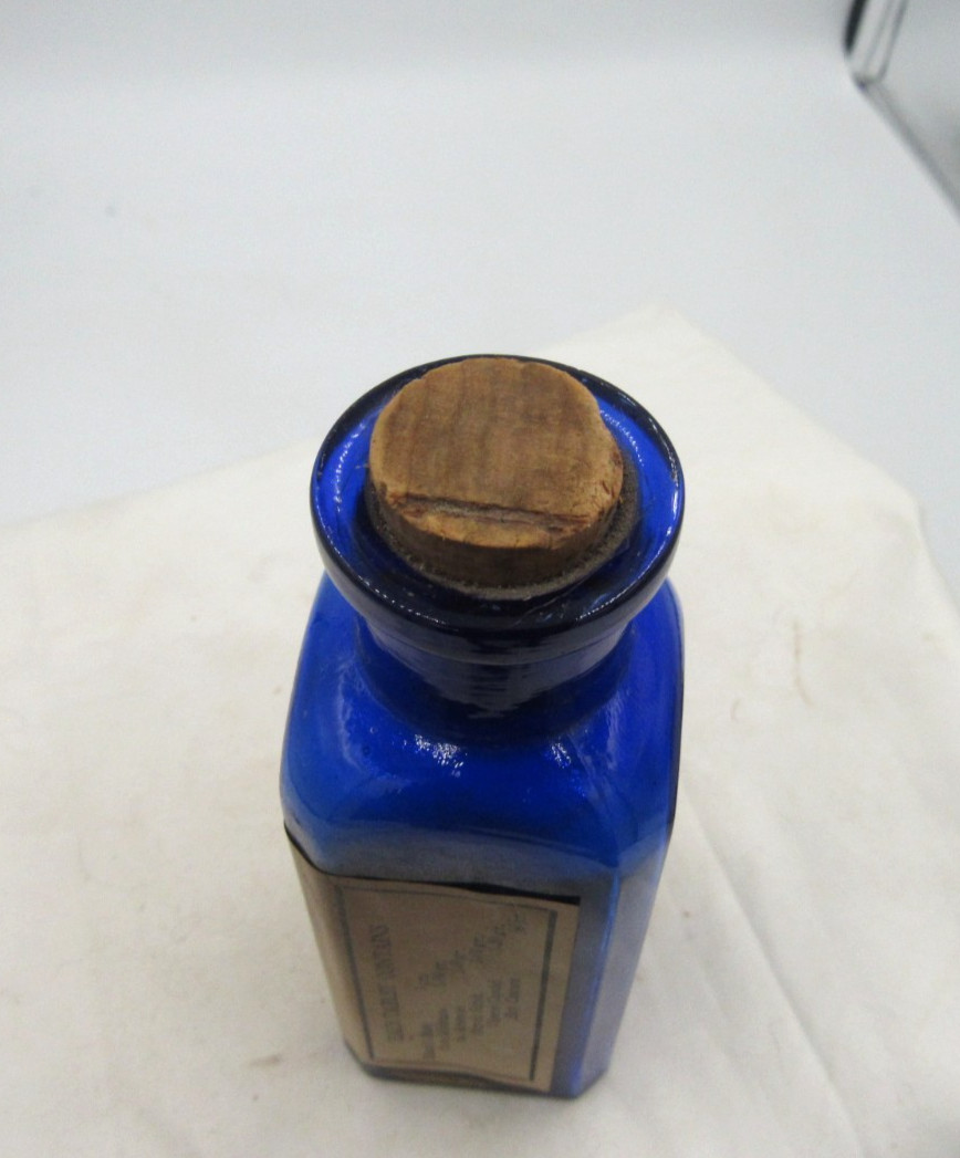 MM – 1890’s Blaud’s Comp Cascara Boston, Mass 4 3/8″ Cobalt Blue Medicine bottle