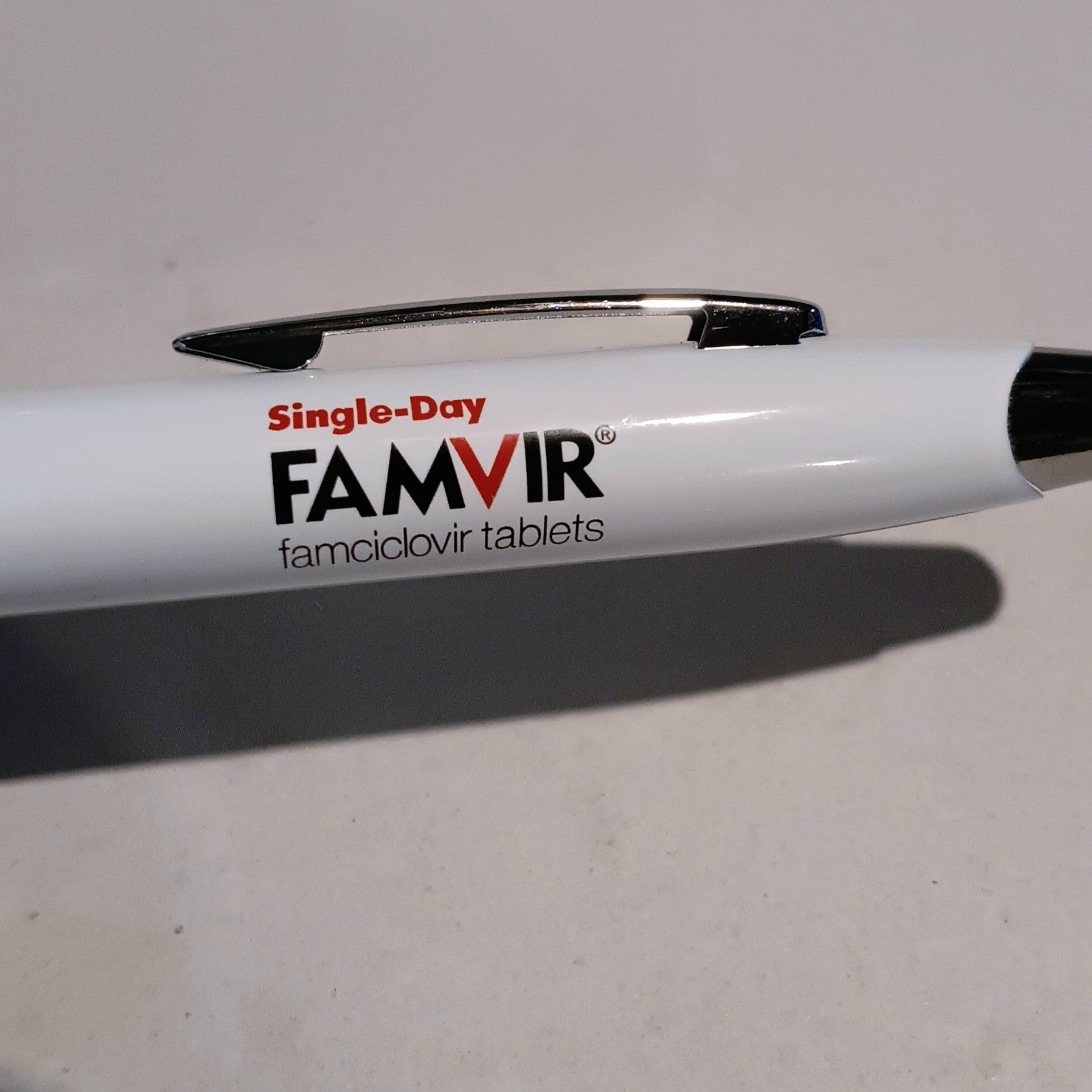 Pharmaceutical Rep Promo Pens-Lot Of 4-Lipitor-Favmir-Vesicare-Biaxin XL