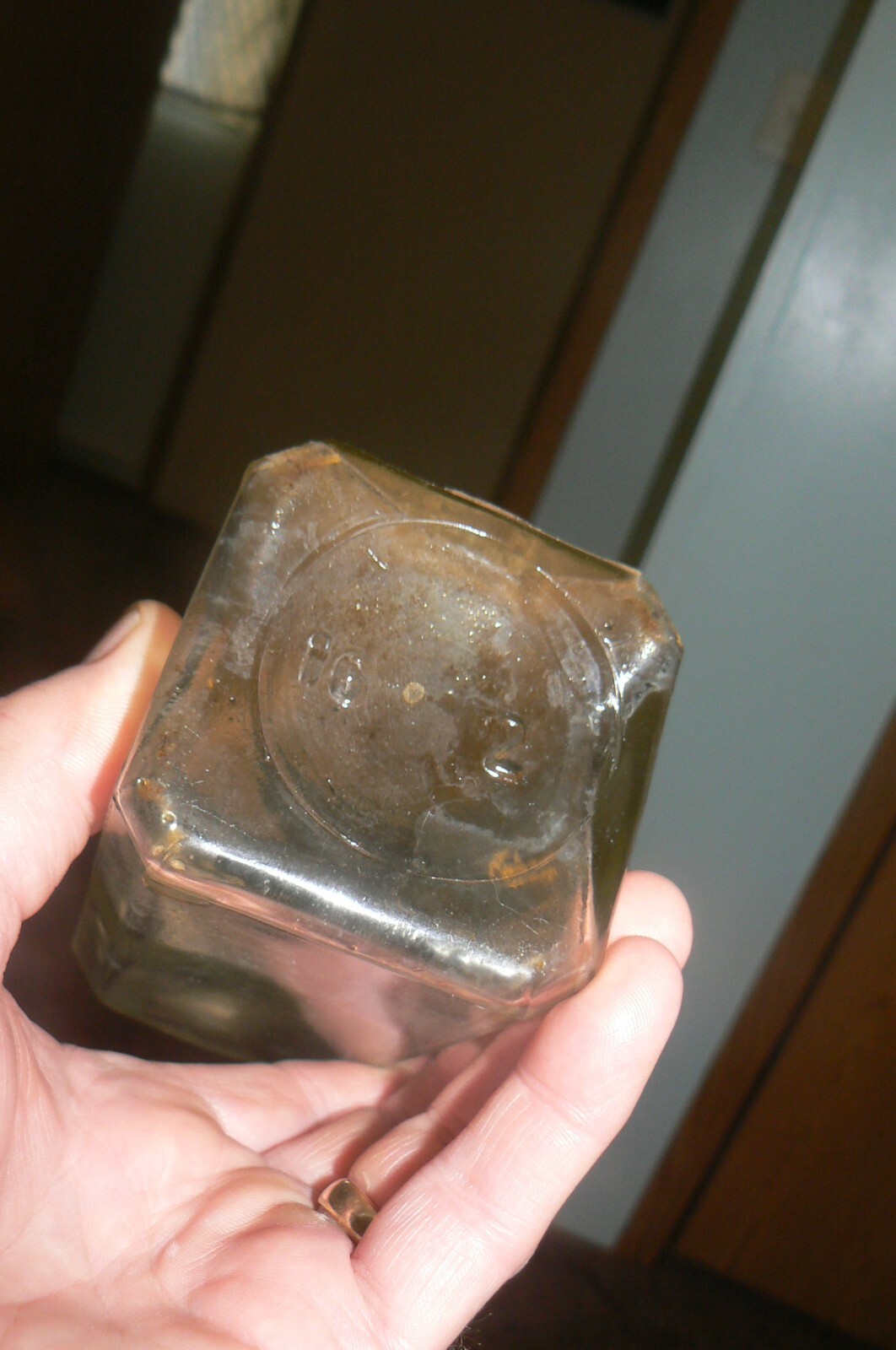 SUPER RARE 1890s SAVOY DRUGEIST LABELED CLEAR SQUAR CORK BOTTLE. CHICAGO. ILL.