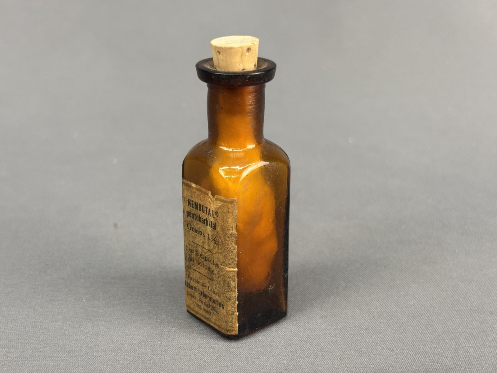 Vintage Abbott Laboratories Nembutal Pentobarbital Bottle (11H)