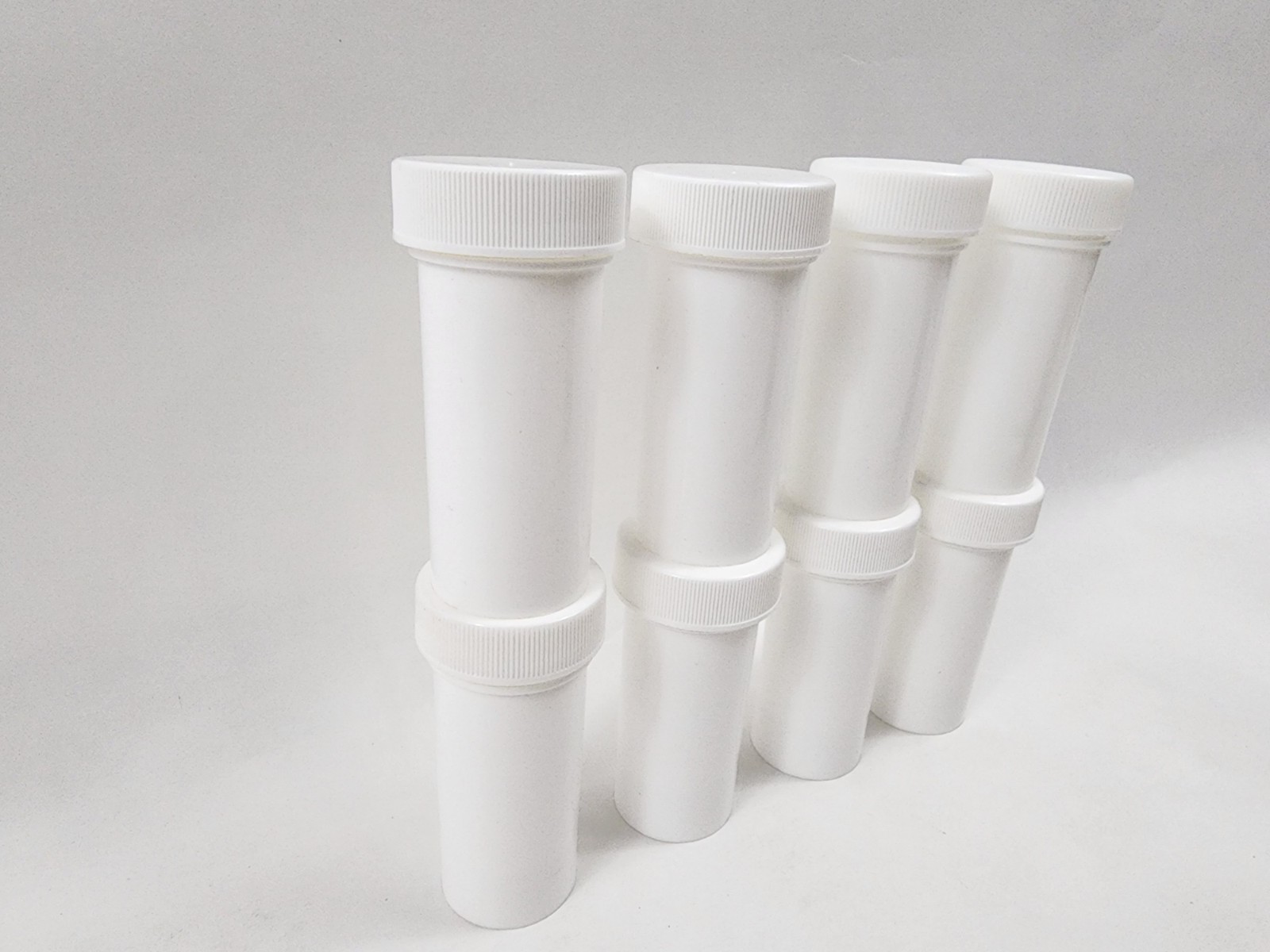 1 Oz White Plastic Ointment Container Jars With White Screw On Caps Lot Of 8