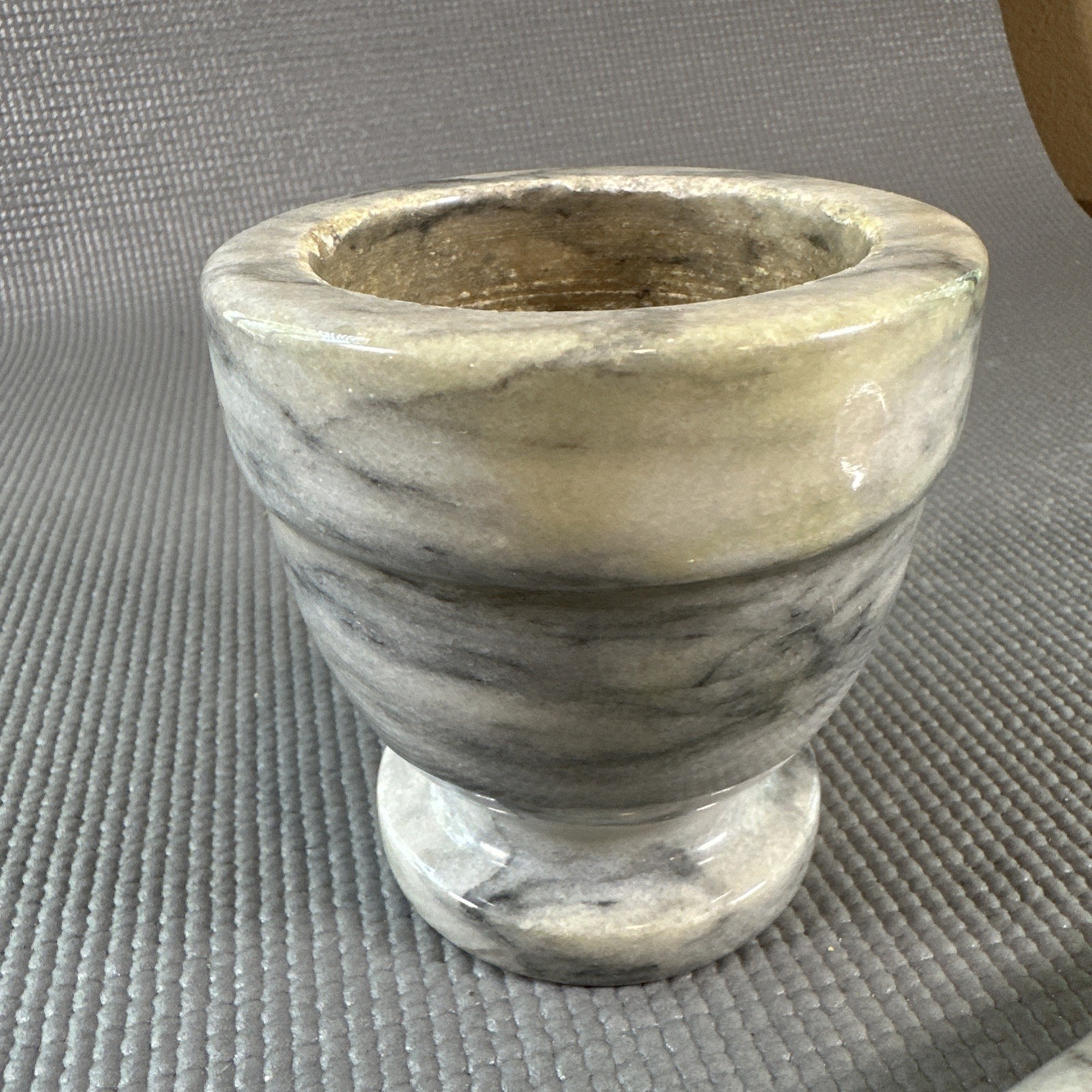 VINTAGE MORTAR IN MARBLE STONE & PESTLE TO COOK OR APOTHECARY GRINDING TOOL