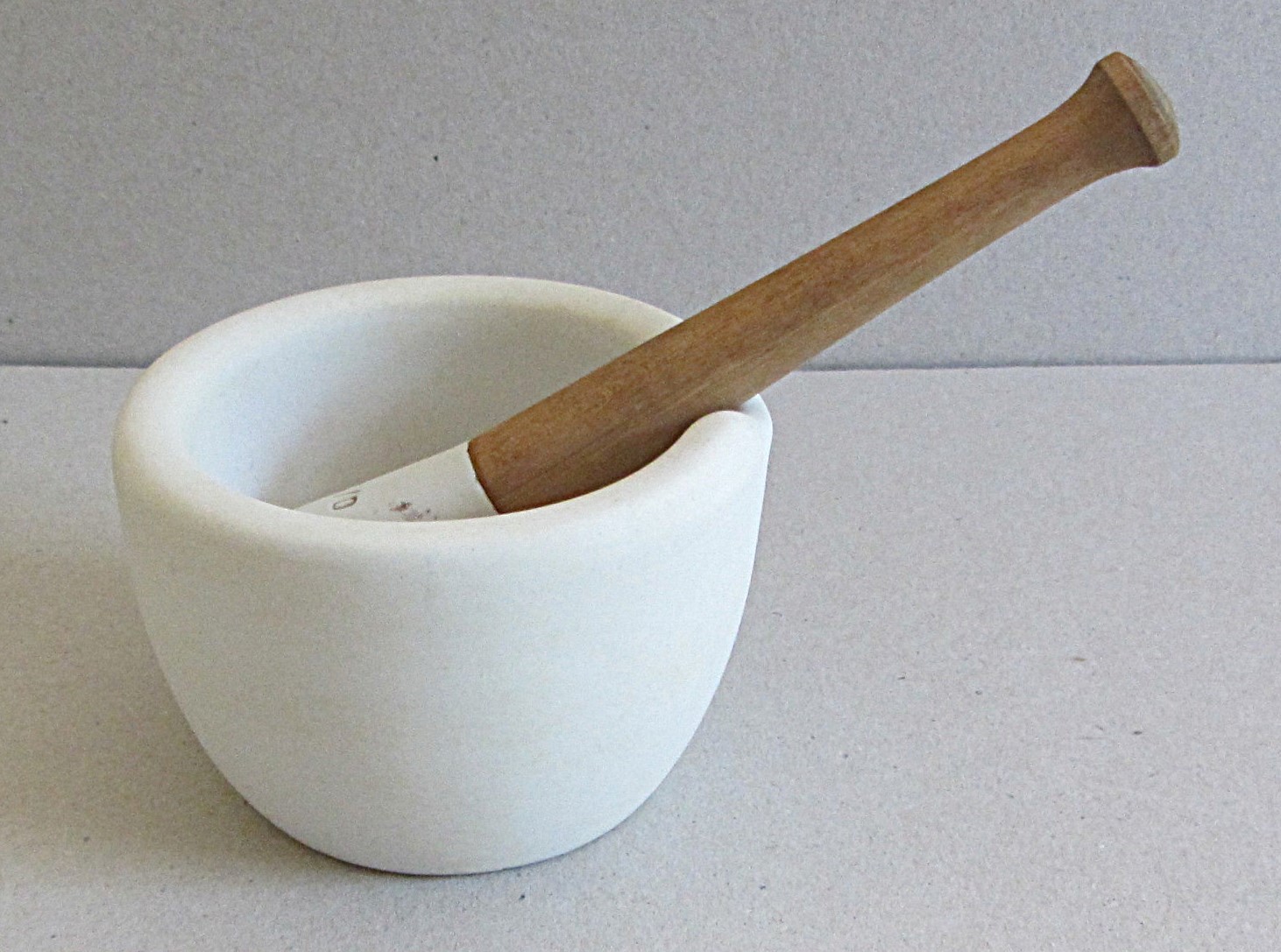 VTG APOTHECARY STONE WEAR MORTAR & PESTLE~w/POUR SPOUT~STANDARD TRENTON 2/0 SET