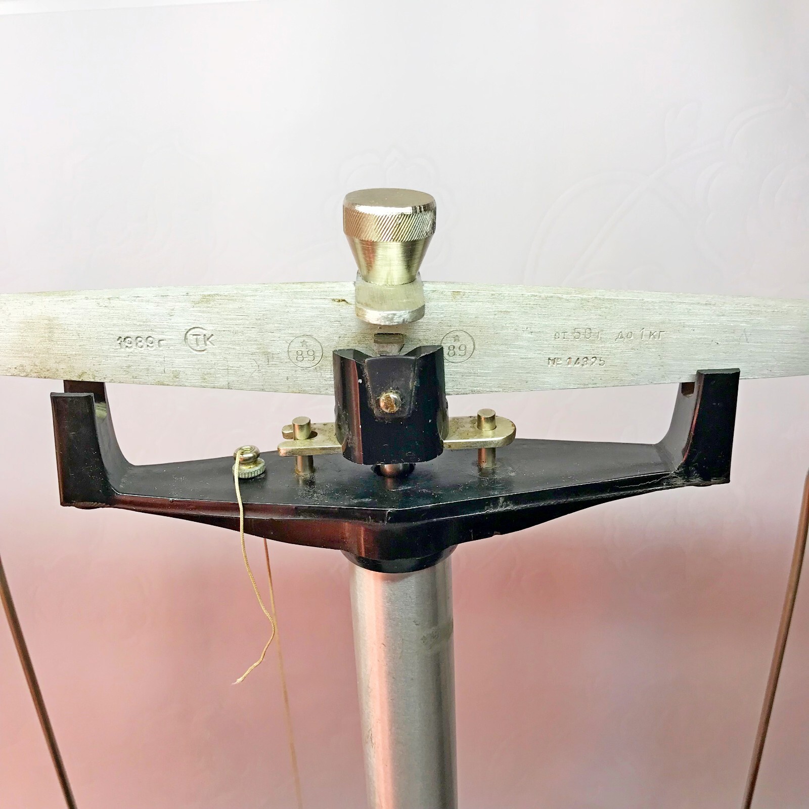 vintage pharmacy scales Kofardzhiev – Laboratory scales