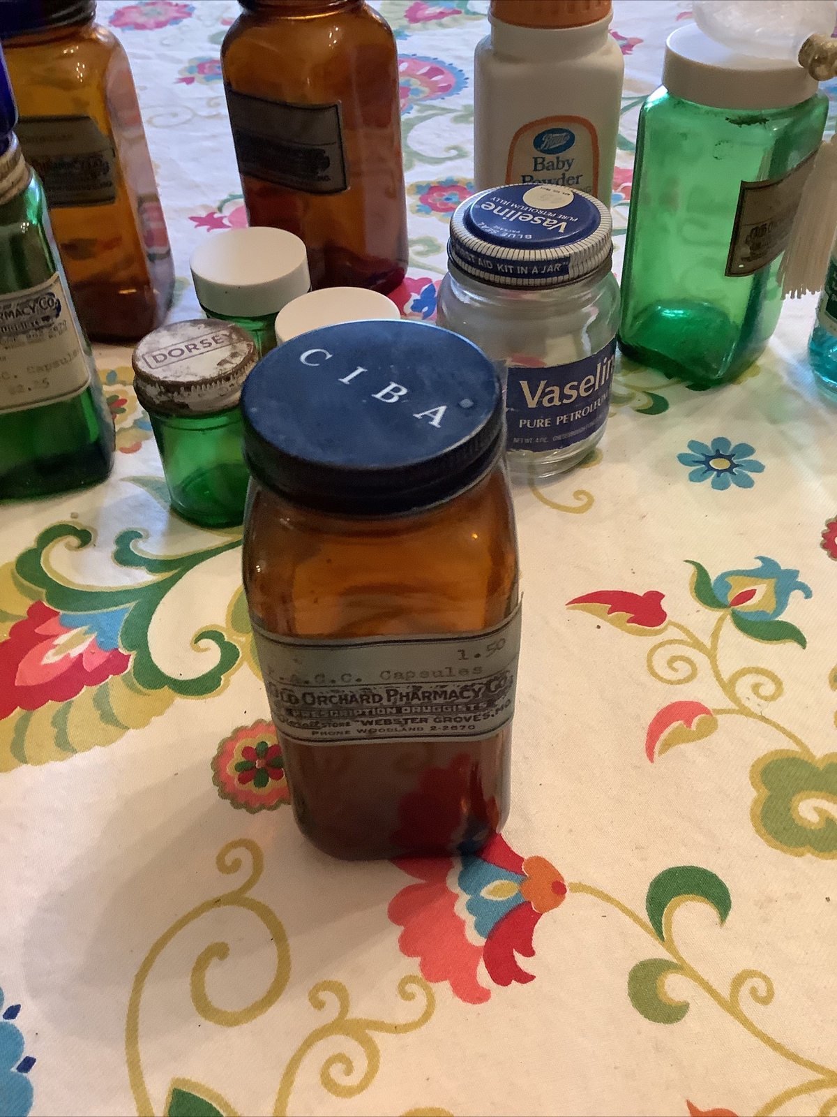 Vintage Old Orchard Pharmacy Brown Glass Prescription Bottle FACC Capsules 1.50