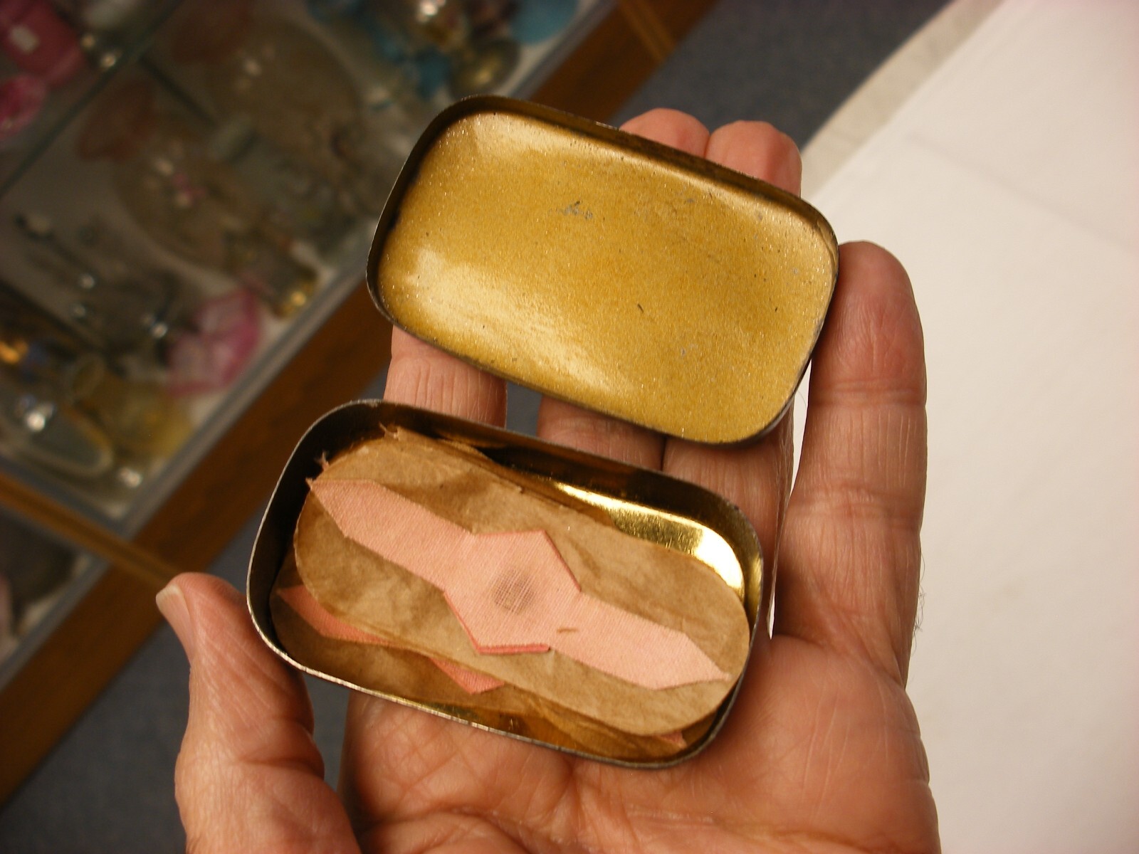 Antique Vtg Medical Pharmacy Drugs – Huhneraugen Lebewohl Corn Farewell Tin