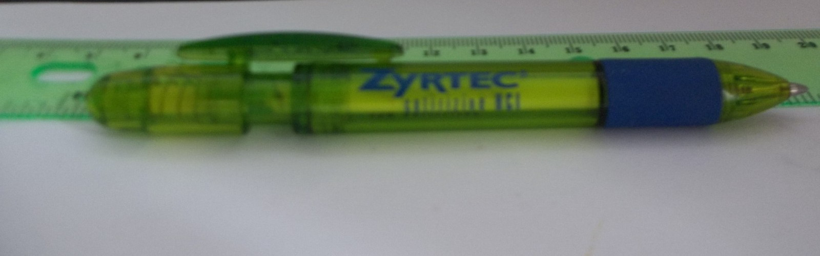 ZYRTEC Promotional Pen Plastic Medium Weight Pharma Advertising-Pen Writes