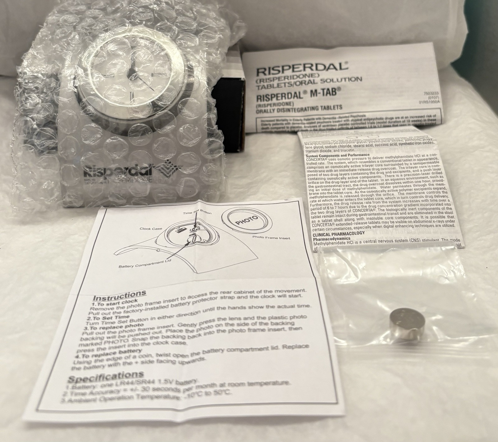 VTG CONCERTA RISPERDAL METAL DESK CLOCK/ PHOTO FRAME PHARMA REP LOGO NEW