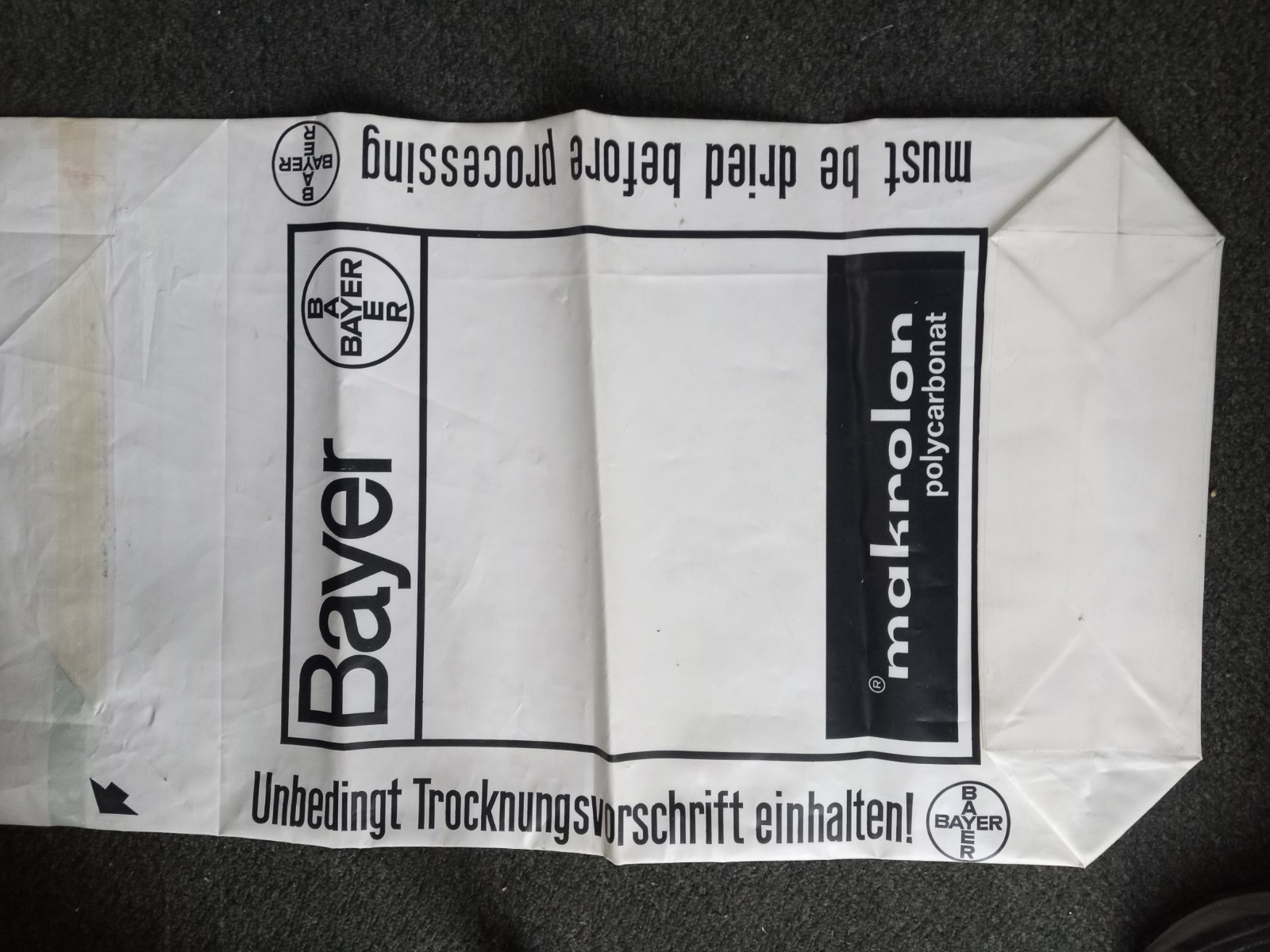 Vintage BAYER Pharmaceuticals Makrolon Polycarbonat Chemical Compound Bag 1970s