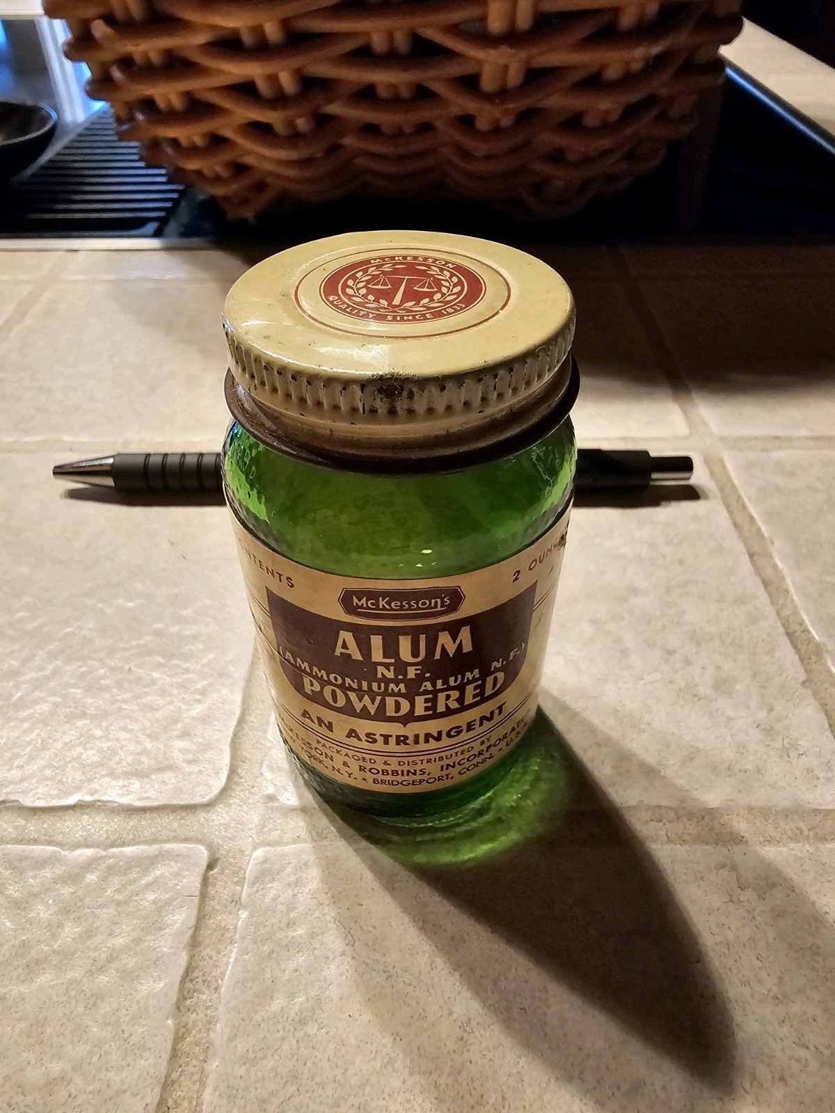 Apothecary McKesson’s Green Jar 2oz Alum, NF POWDERED (C1950’s), Empty
