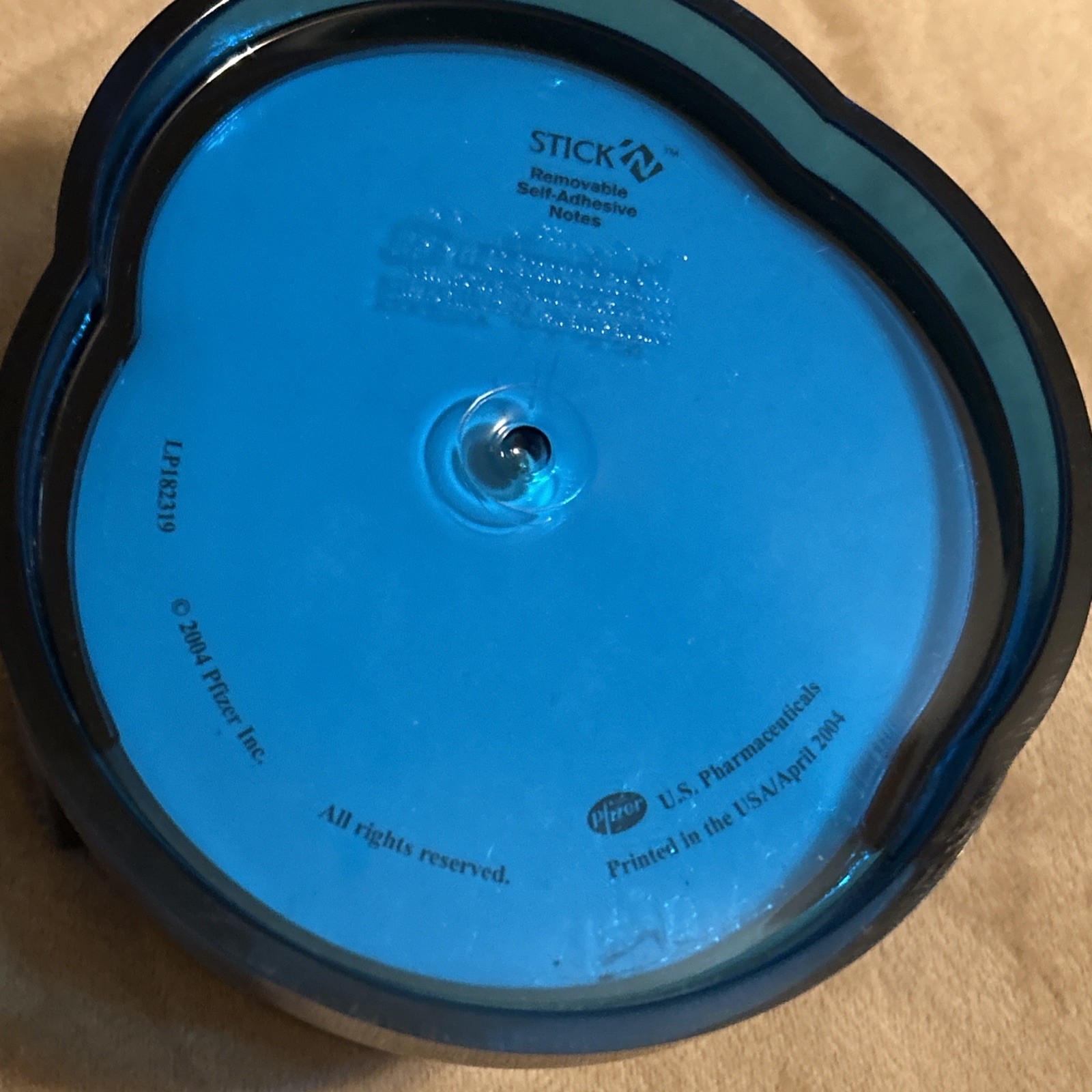 LIPITOR Drug Rep Advertising Sticky Note Pad Blue Acrylic Holder Pharmacy 2004