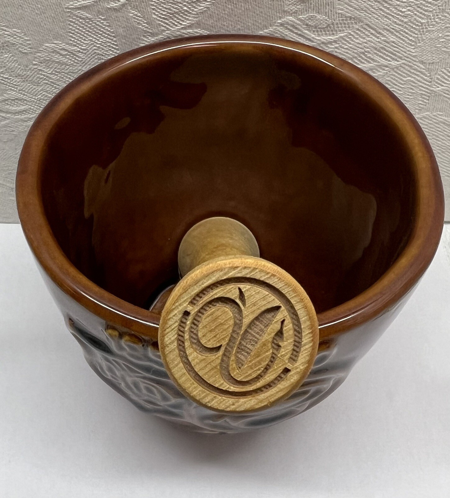 1990 APhA AMERICAN PHARMACEUTICAL ASSOCIATION MORTAR & WOODPESTLE-Brown Pottery