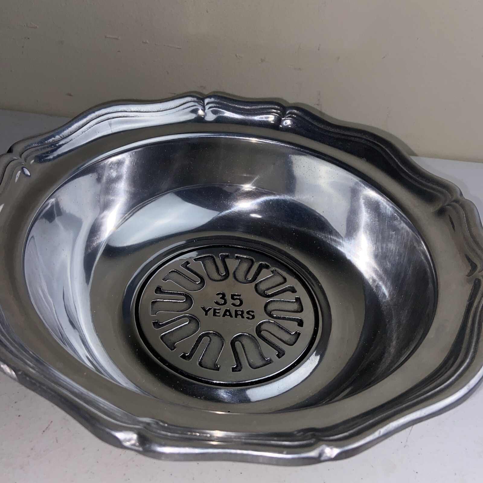 The Upjohn Company 35 Year Pewter Service Award Engraved Bowl 11”x3.5”