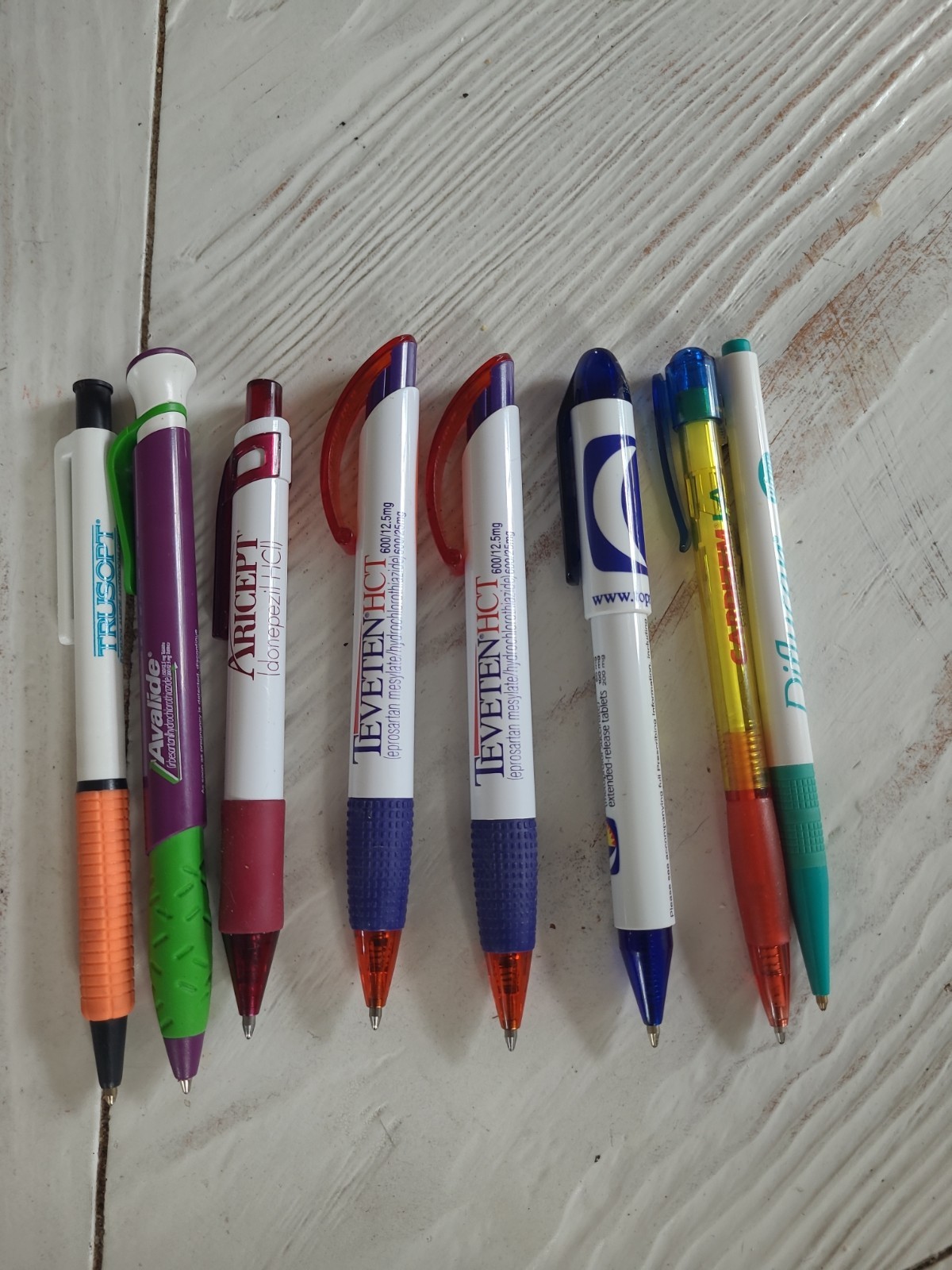 Lot Of 8 Plastic Drug Rep Pens – Aricept, Diflucan, Cardizem LA