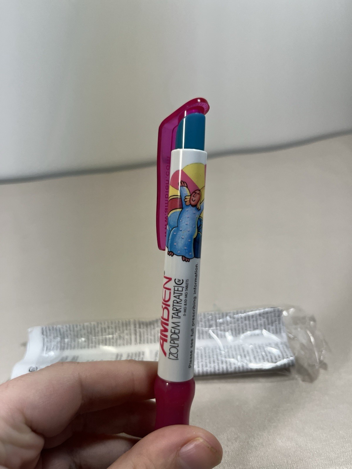 Ambien Drug Rep Pharmaceutical Advertisement Plunger Pen, Hot Pink Grip, Works