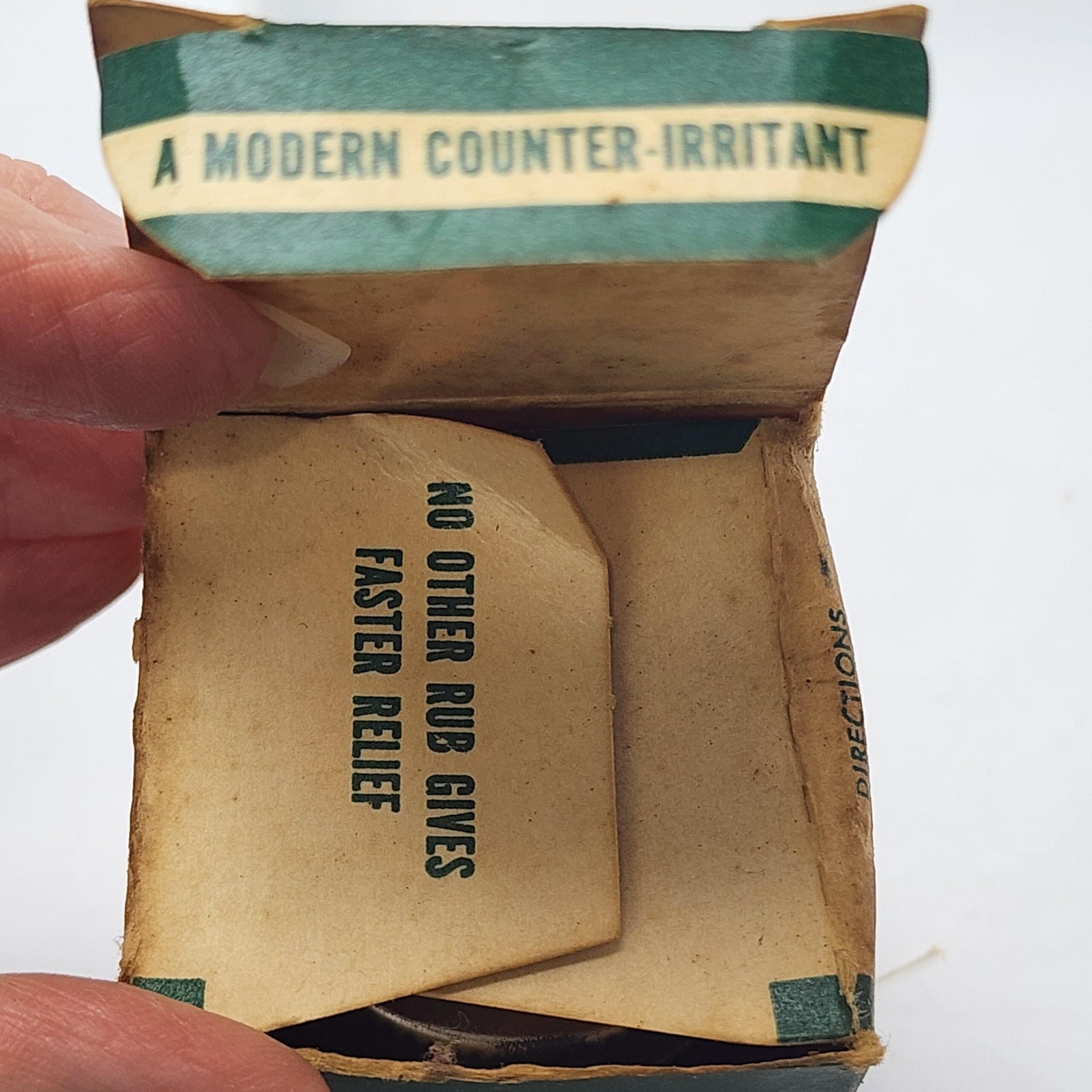 Vintage NOS Musterole Regular Strength 1 oz Glass Jar w/ Box Made in USA Leaflet