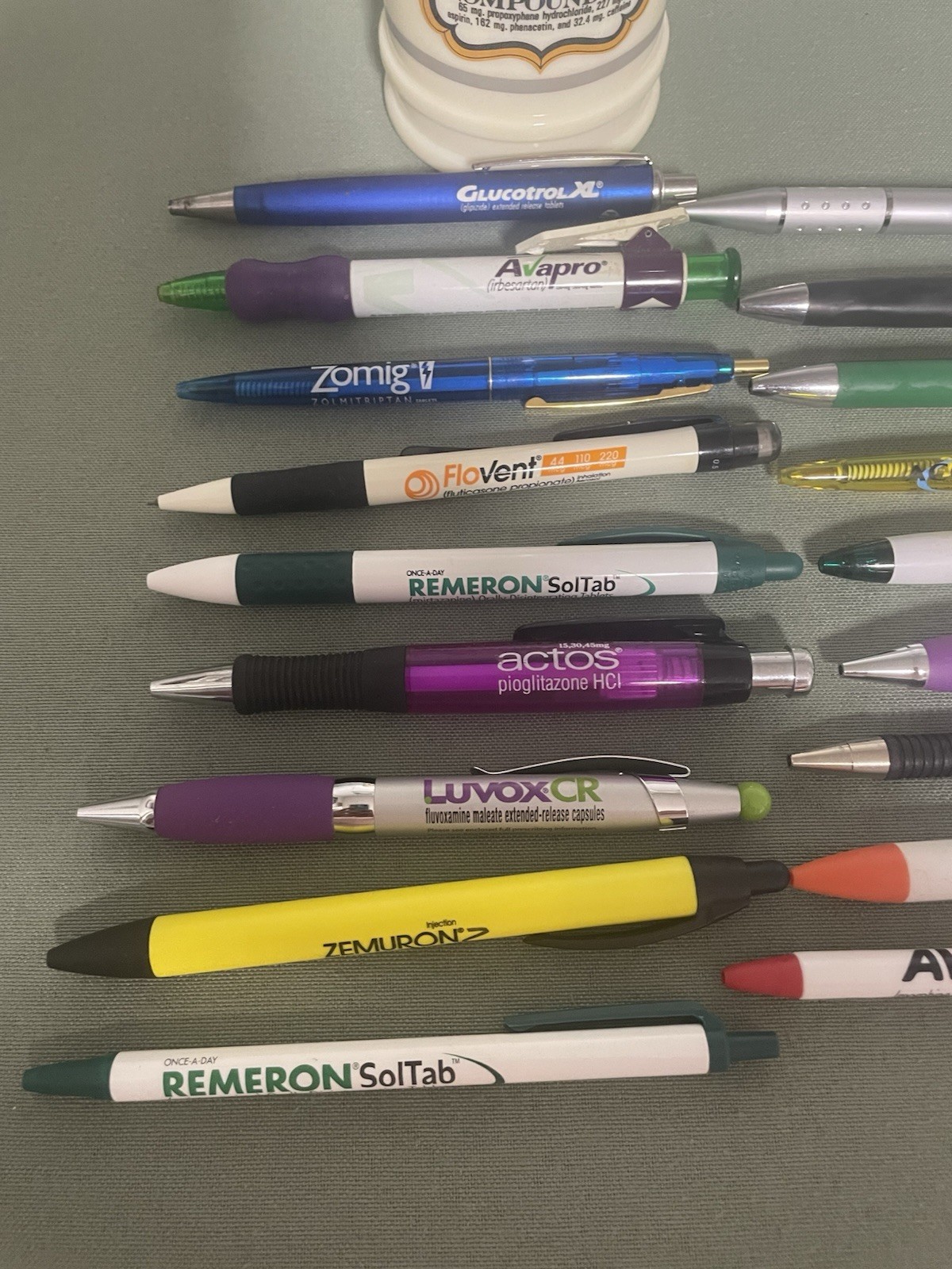 Lot of 18 Pharmaceutical Drug Rep Promotional Pens Metal & Plastic W/Glass Jar
