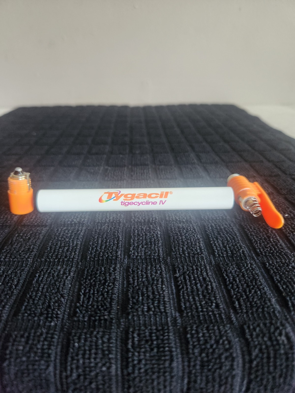 Pharmaceutical Advertising Tygacil Tigecycline IV Pocket Flashlight• Not Working