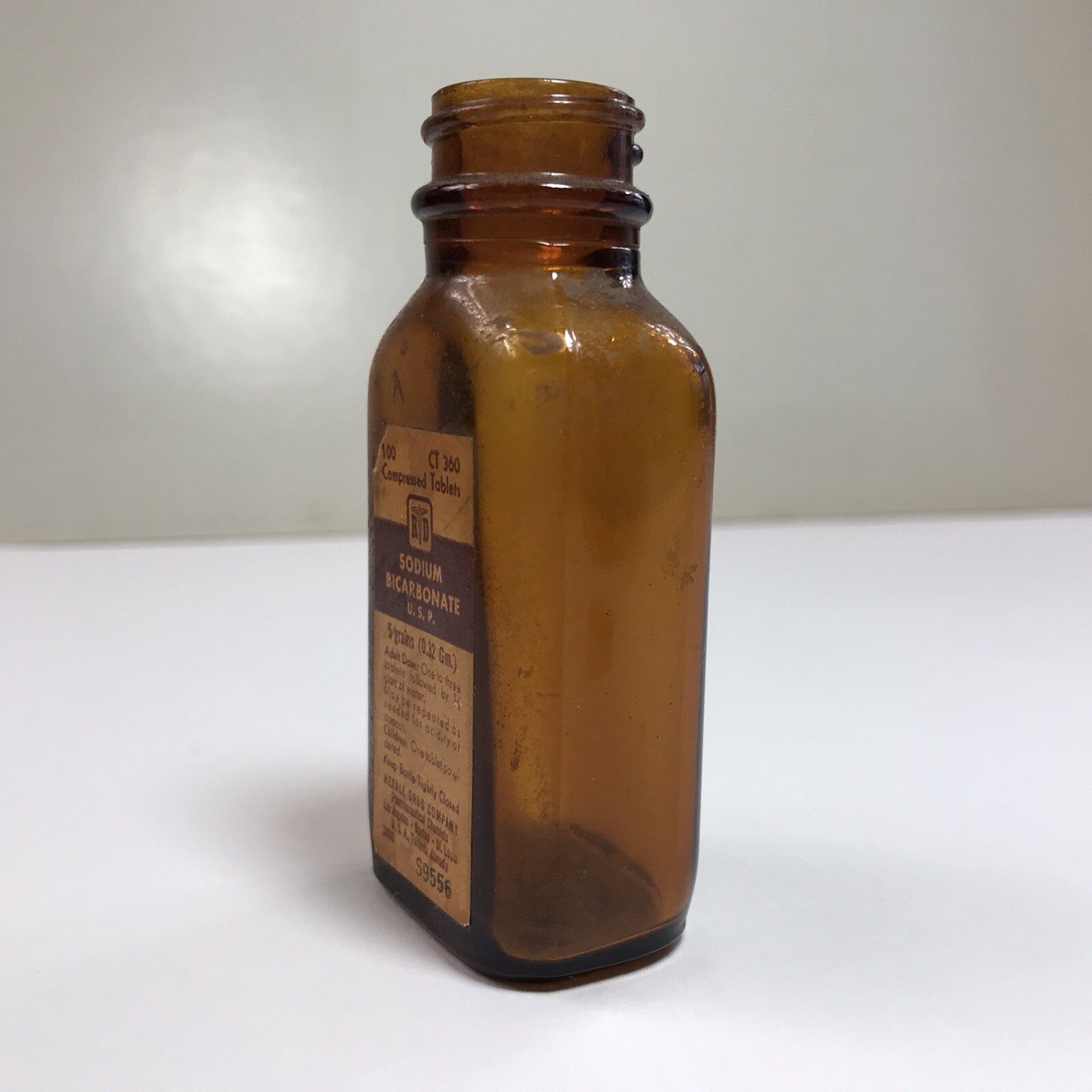 VINTAGE Rexall Pharmacy Amber Apothecary Bottle for Sodium Bicarbonate Metal Cap