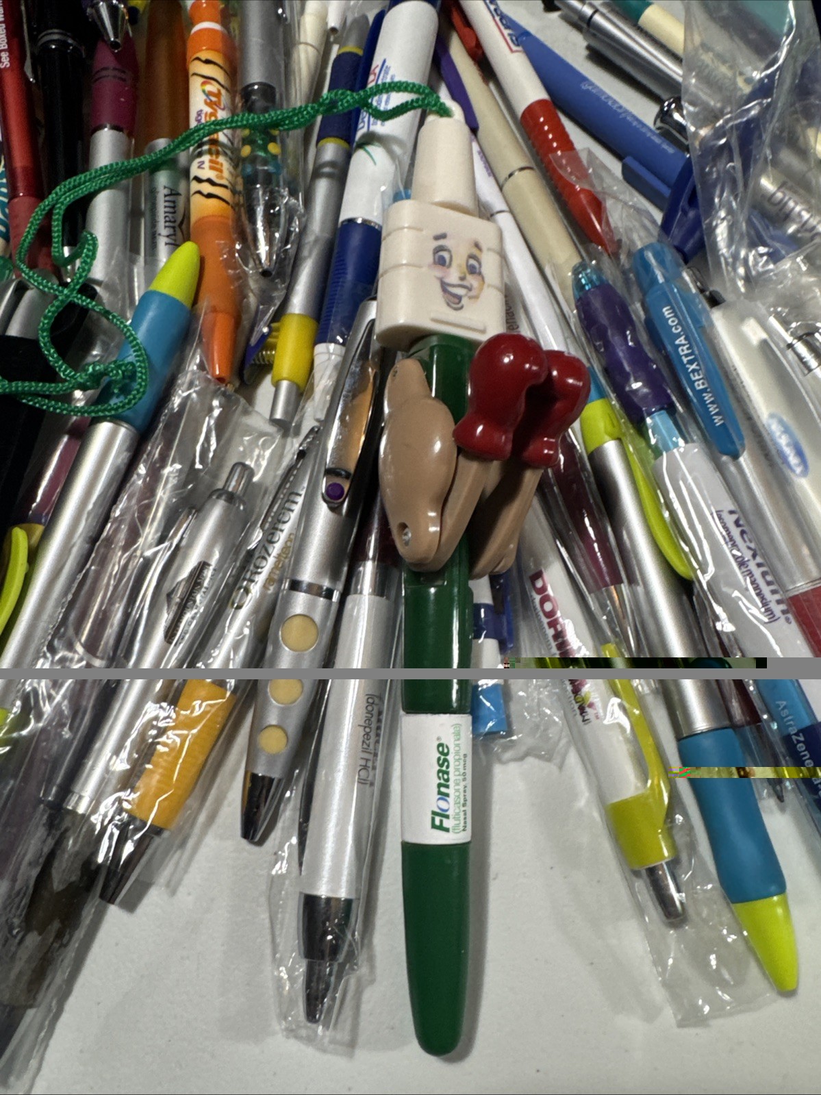 Lot 150 Pharmaceutical Drug Rep Pens!! Many New In or Out of Wrappers, Most Work