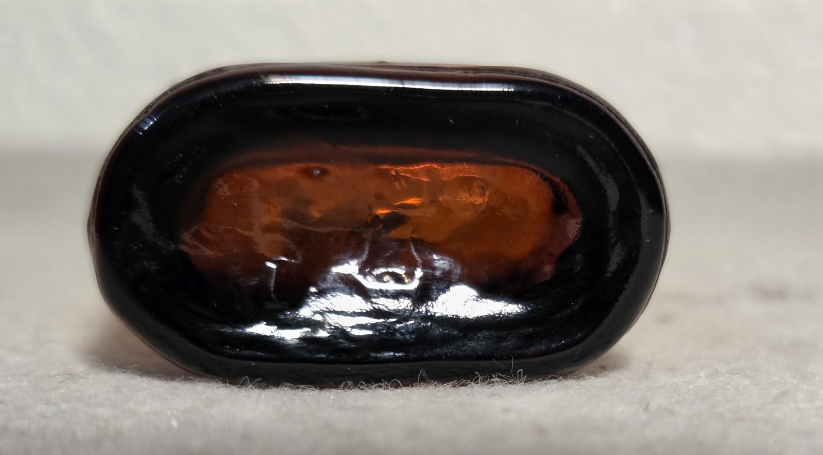 4-ounce pharmacy prescription bottle amber glass antique with bakelite cap