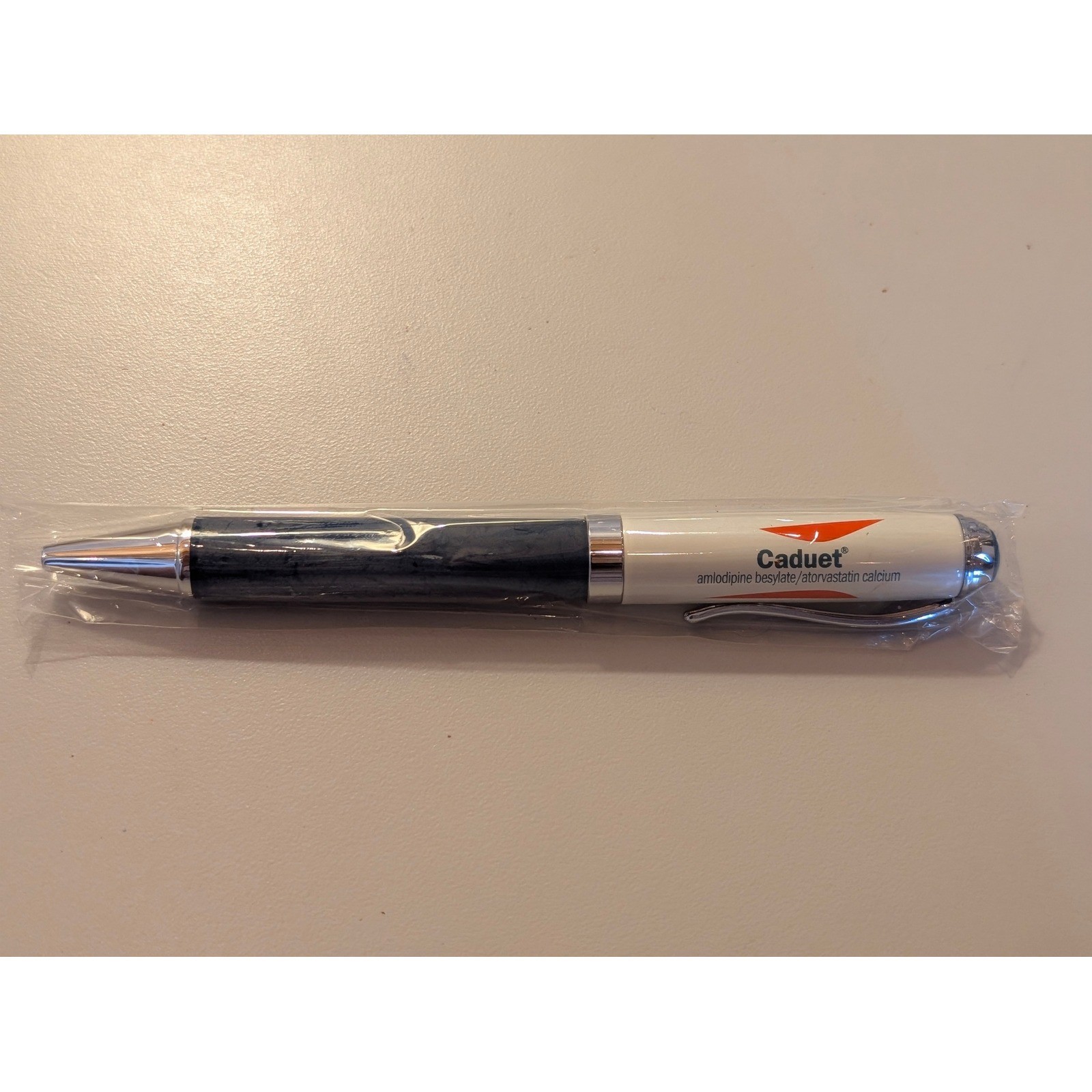 9 Caduet Lipitor Pharmaceutical Drug Rep Collectible Pens White Navy Blue Chrome