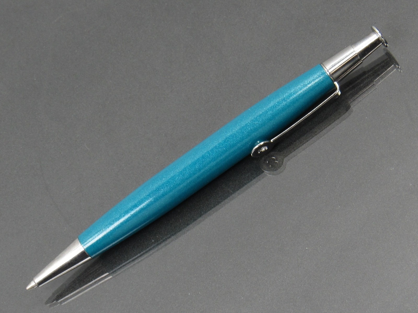 Diflucan Metal PEN Drug Rep Pharmaceutical Promo Advertising Nailhead Clicker