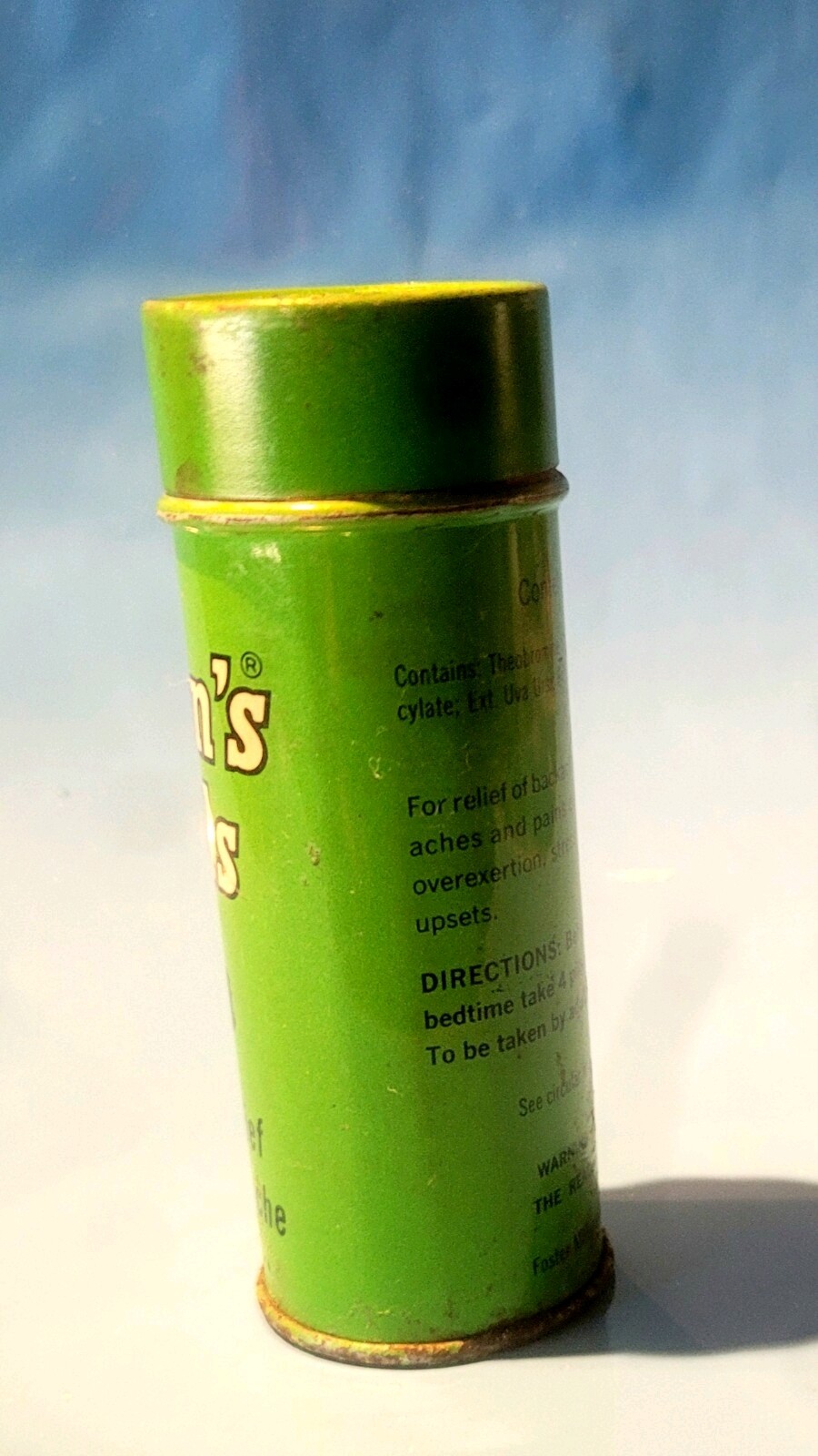 RARE 1960s DOAN’S PILLS medical tin VINTAGE PHARMACEUTICAL doctor med RX drugs