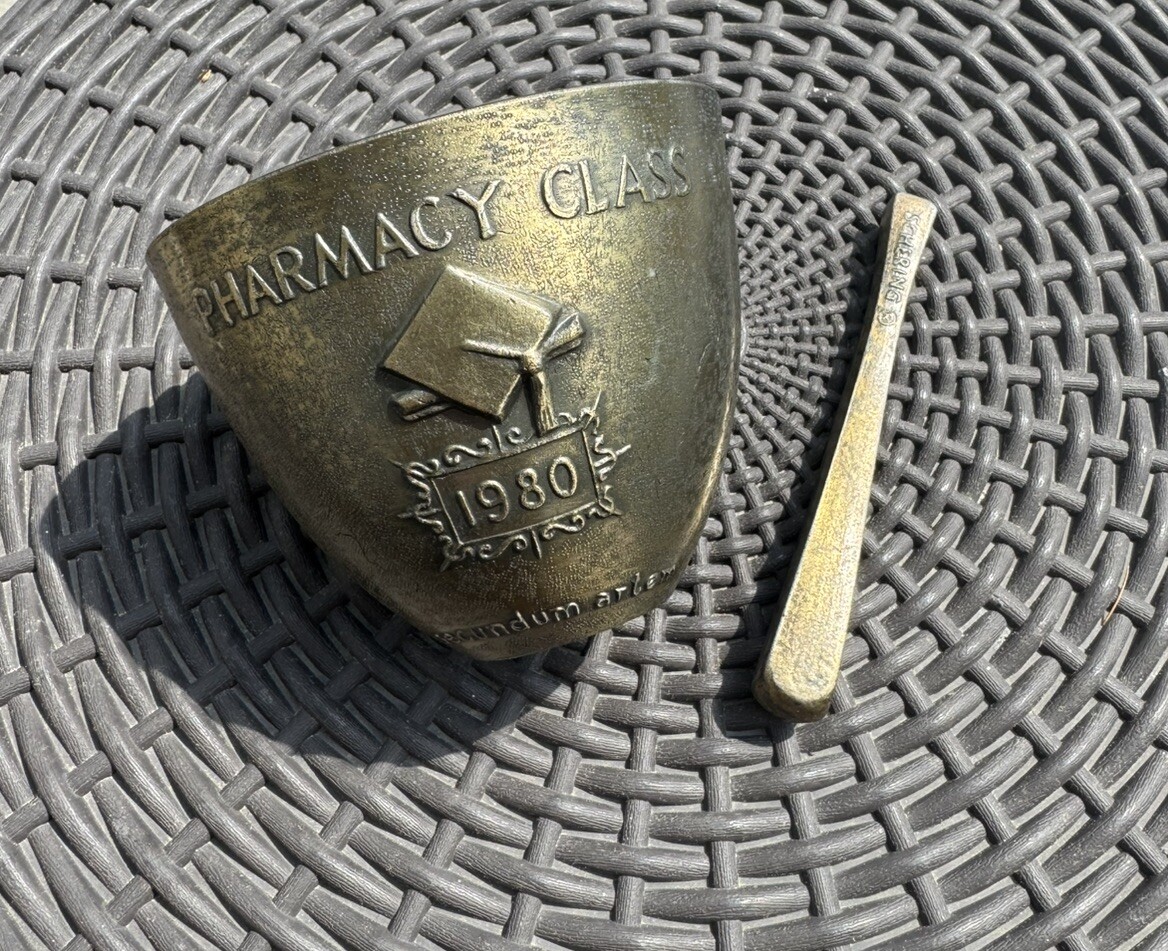 MORTAR & PESTLE – PHARMACY CLASS RX OF 1980 Brass Bronze SECUNDUM ARTEM