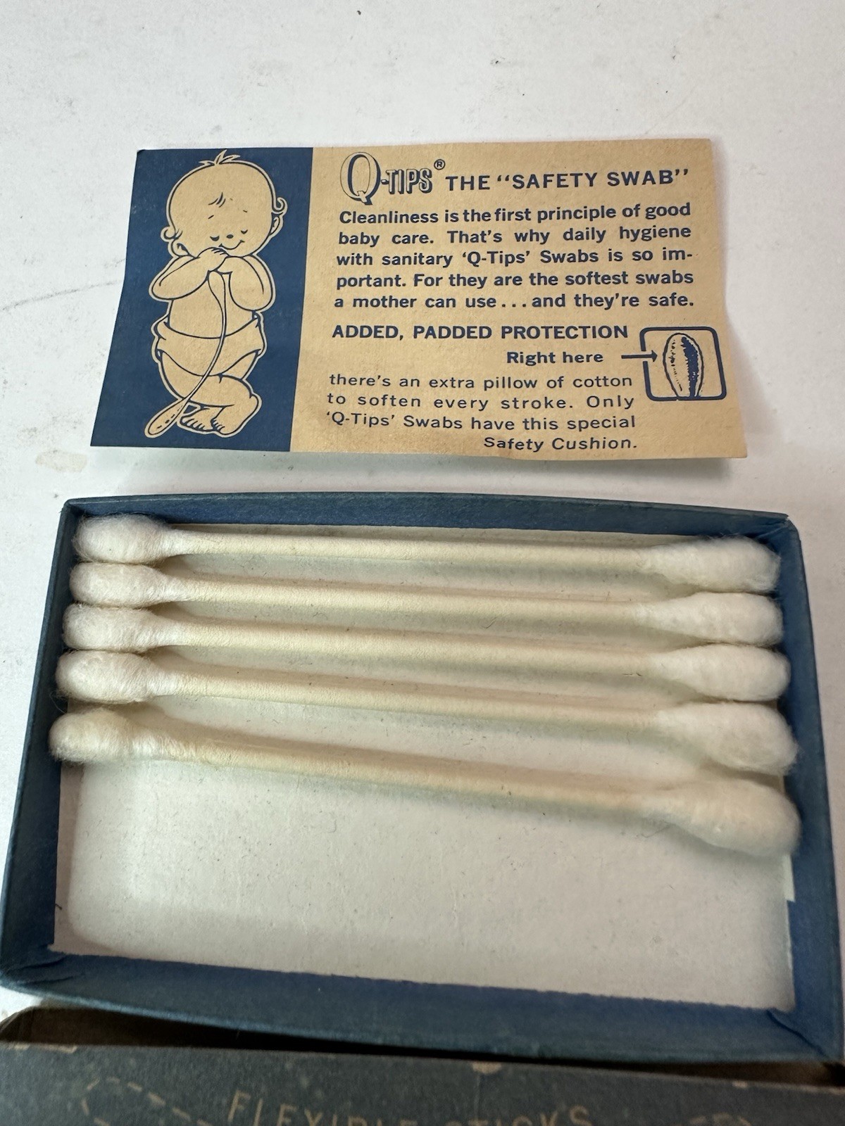 Vintage Q-Tips Cotten Swabs W/Box & Paper! – Cool Pharmacy Memorabilia – Photos