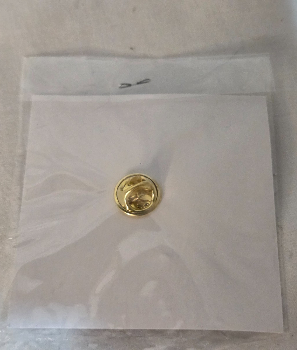 Vintage Sanofi Synthelabo Light Blue Ribbon Prostate Cancer Awareness Lapel Pin