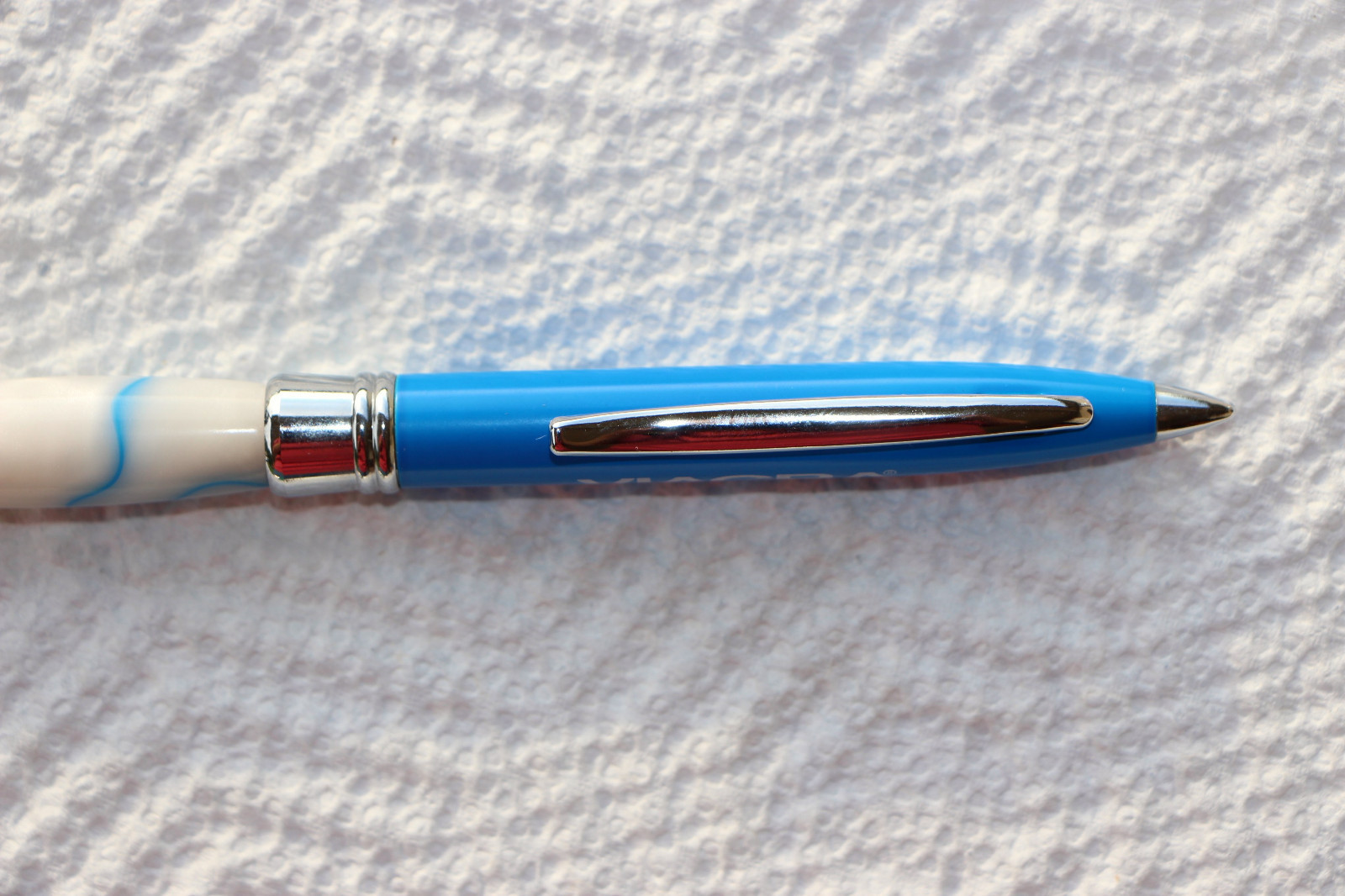 2 Heavy Metal Viagra Pens Blue Vien Marble Gripper ( New in Sleeve )