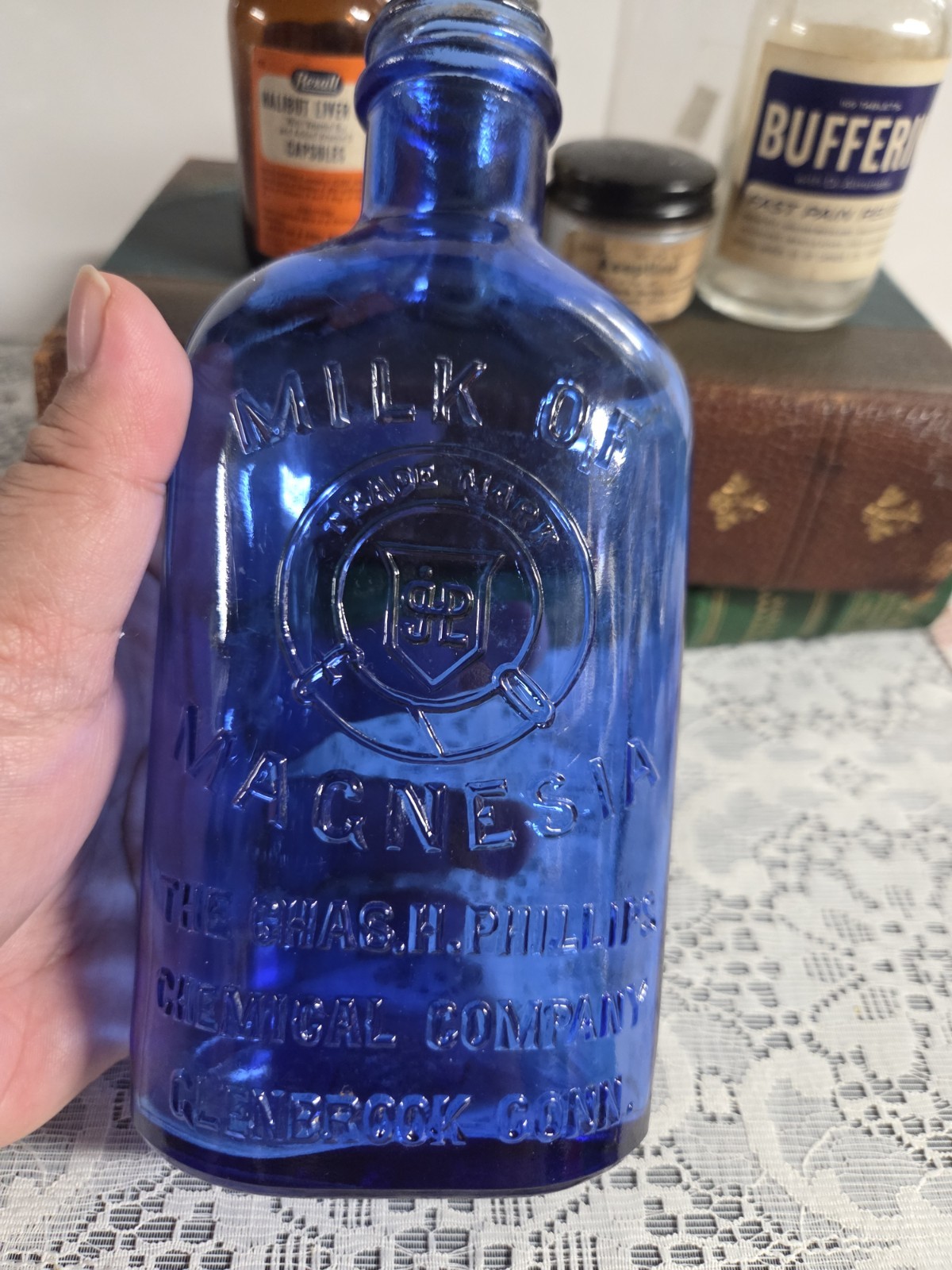 Vintage Apothecary Bottle Set – Pharmacy & Medicine Bottles – Cobalt & Amber…