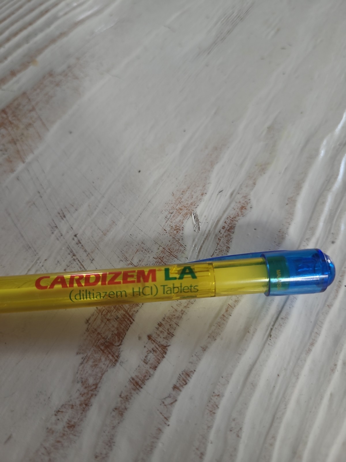 Lot Of 8 Plastic Drug Rep Pens – Aricept, Diflucan, Cardizem LA