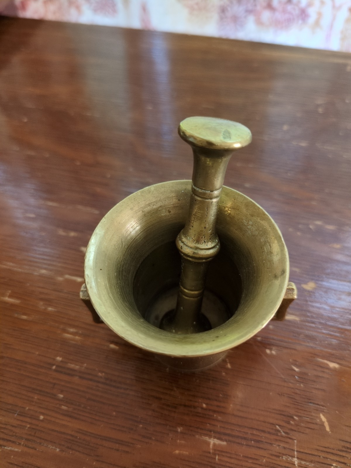 Vintage Brass Small Miniature Double Handled Mortar & Pestle (Bin 20)