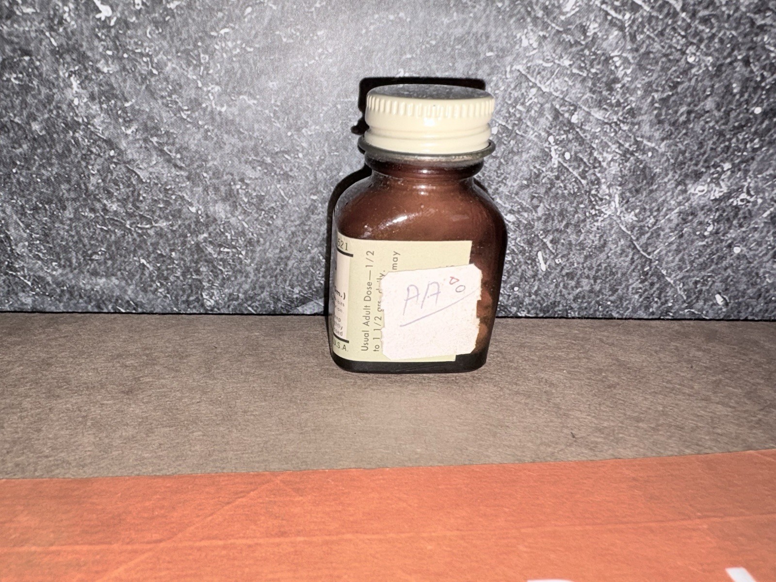 NOS Vintage Eli Lilly Thyroid Tablets Medicine Bottle Pharmaceutical Full