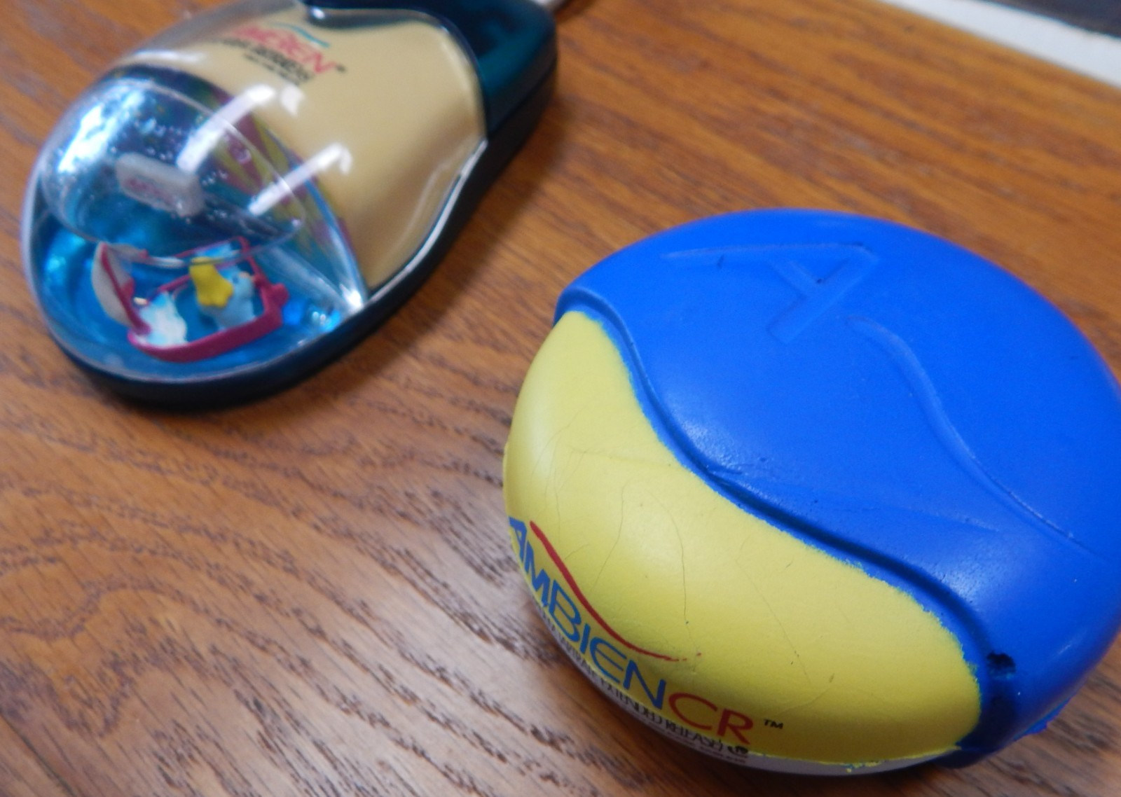 Drug Rep Ambien Aqua Computer Mouse & Ambien Stress Ball Vintage & Rare