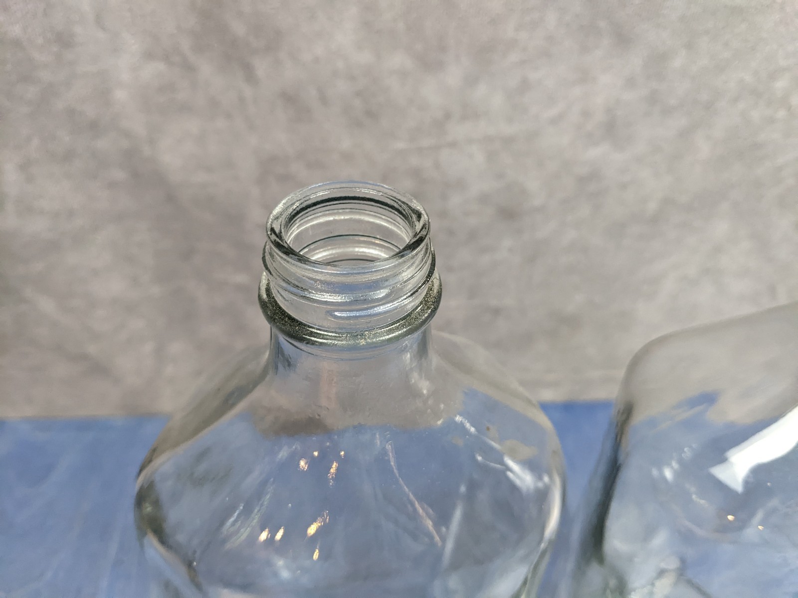 Lot of 2 Vintage Label-Rite 32 oz Glass Bottles Caps Pharmacy Graduated Embossed