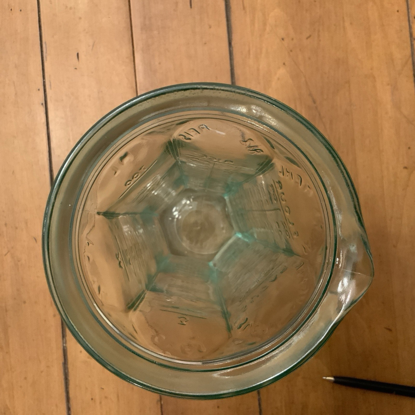 🧪 Vintage Aqua Green Glass Measuring Beaker / Apothecary Graduate