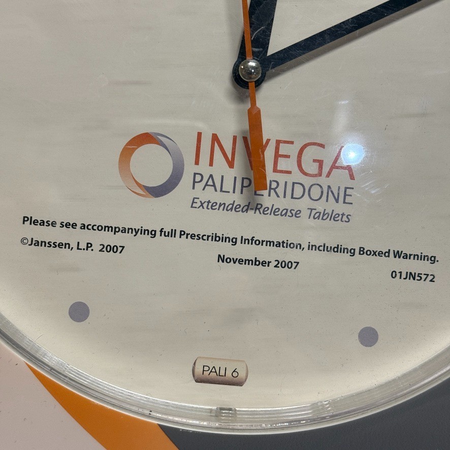 Invega Paliperidone Schizophrenia Pharma Promo Wall Clock Janssen 2007