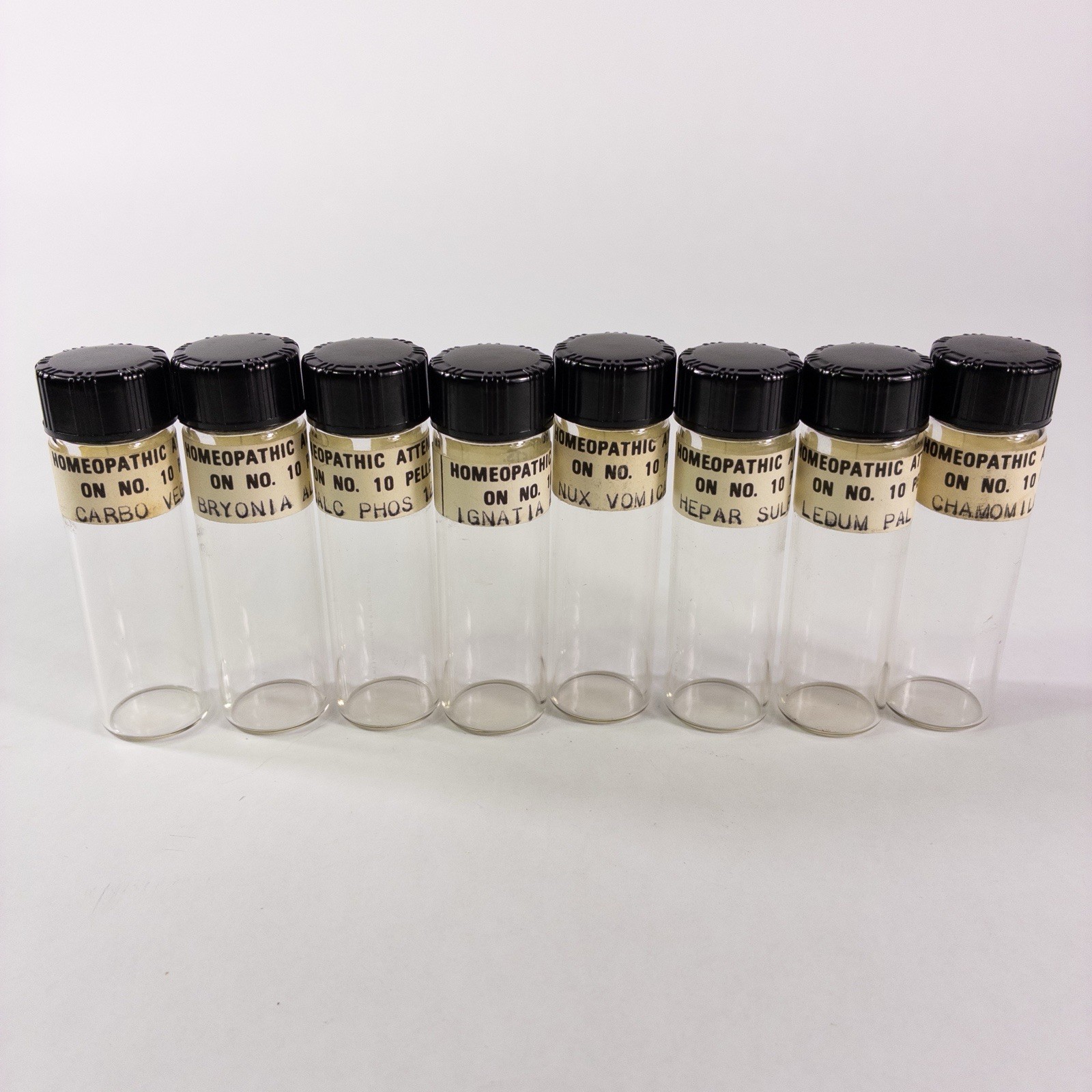 Vintage Apothecary Doctor Kit 18 Glass Labeled Vials/Bottles Medical 1960s Old